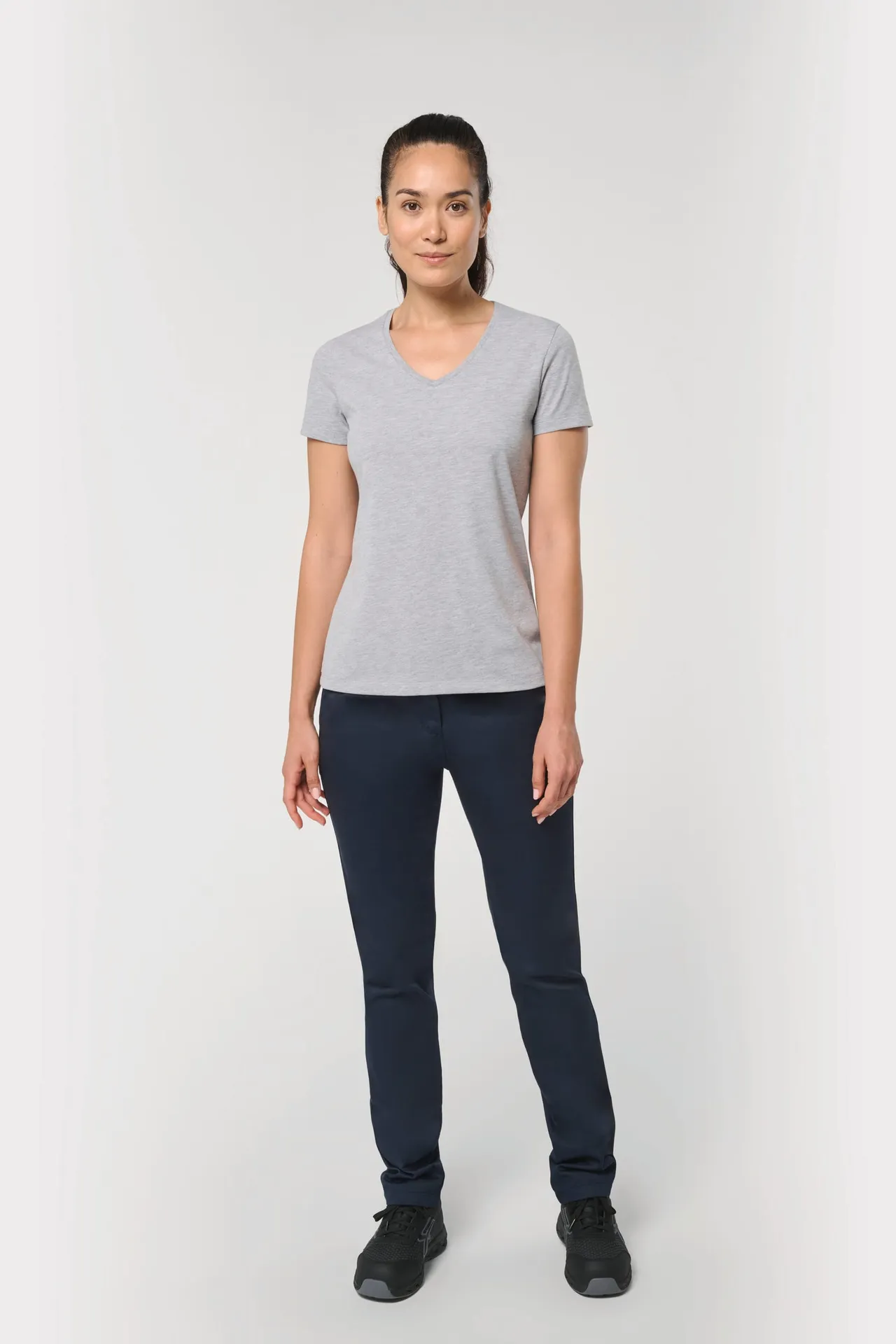 Antibakterielles, umweltfreundliches T-Shirt mit V-Ausschnitt für Damen