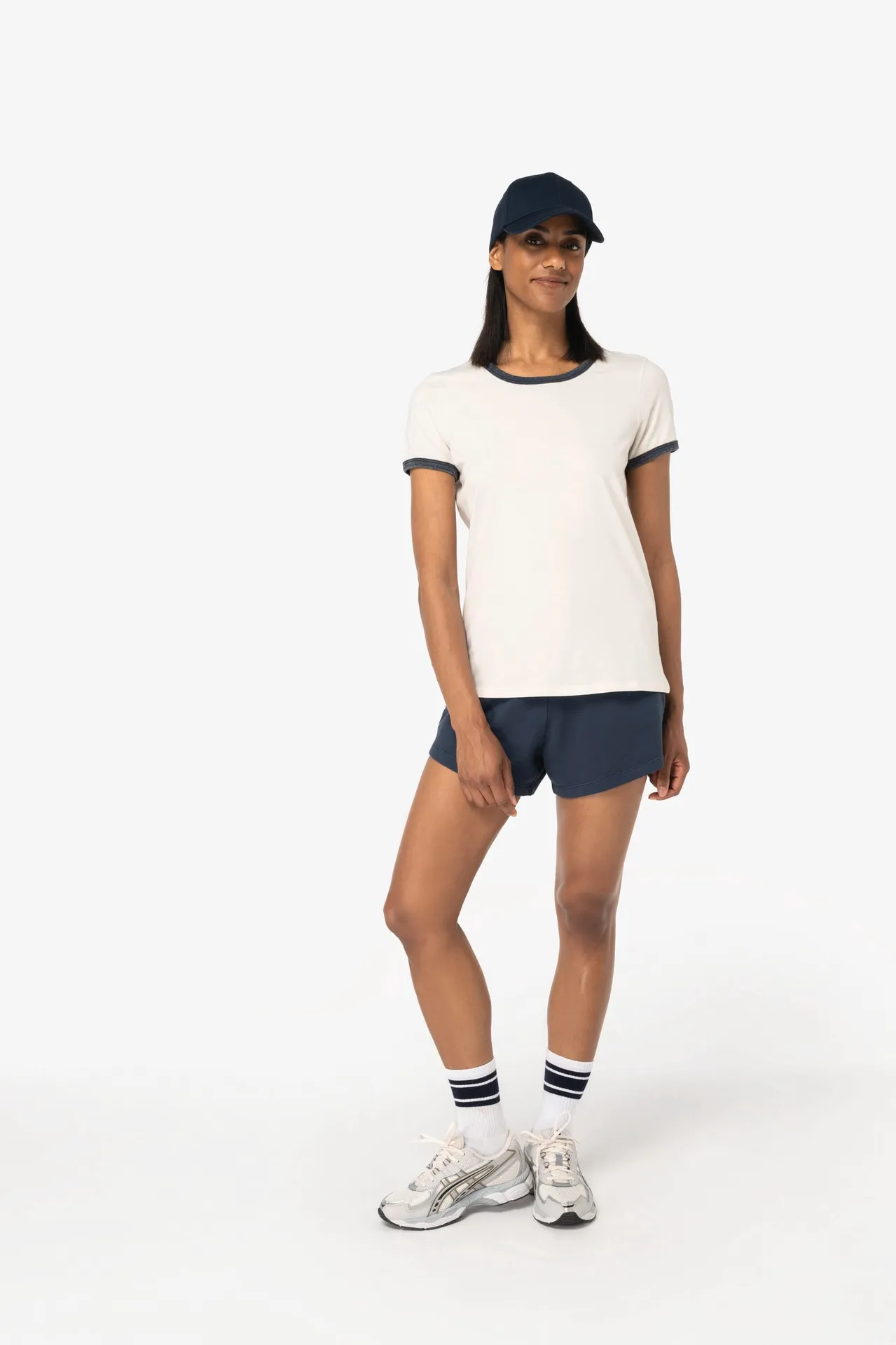 Umweltfreundliches Ringer-T-Shirt mit kontrastierenden Kanten, verwaschener Effekt, Damen