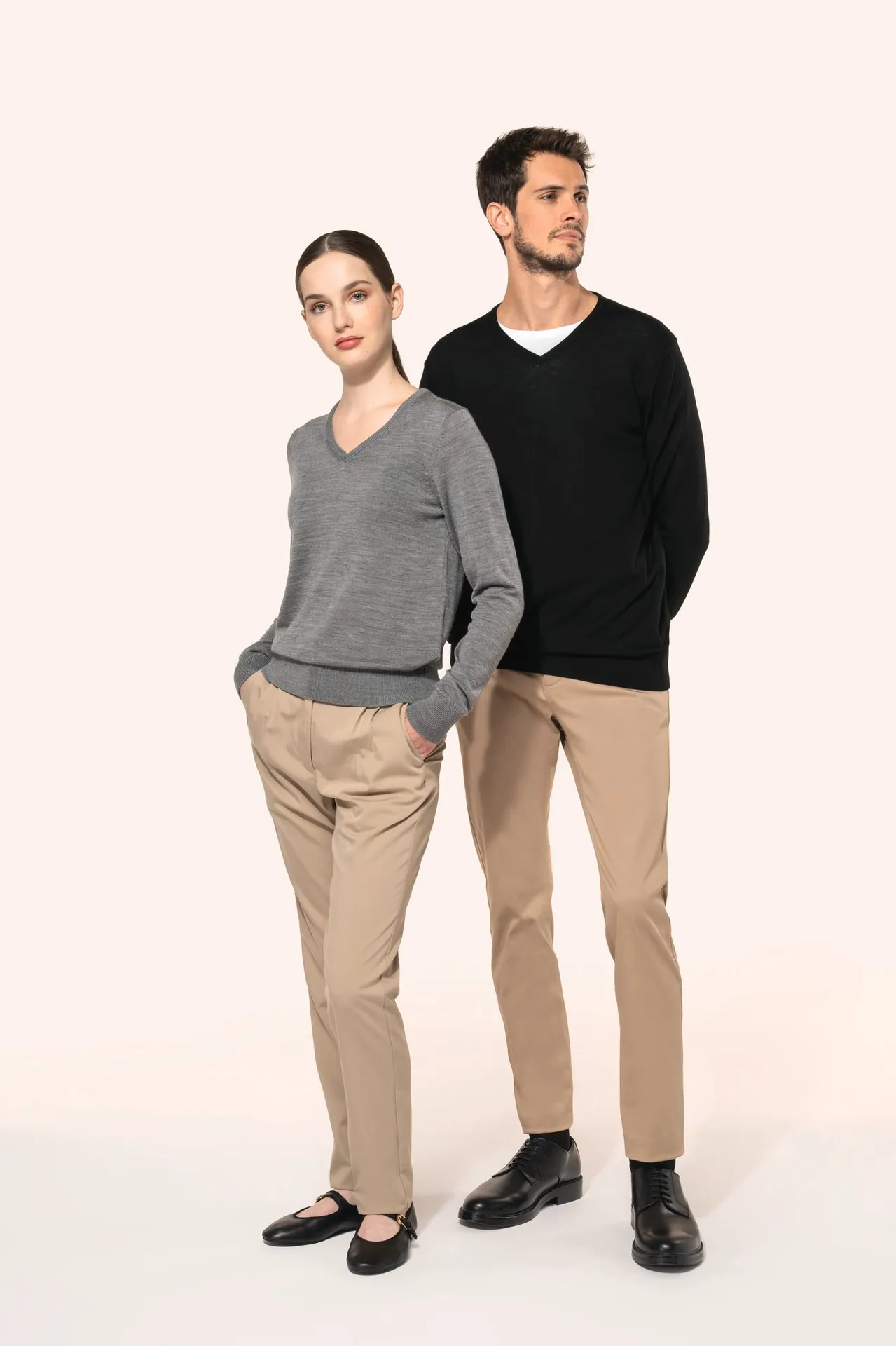 Merino-Damenpullover mit V-Ausschnitt