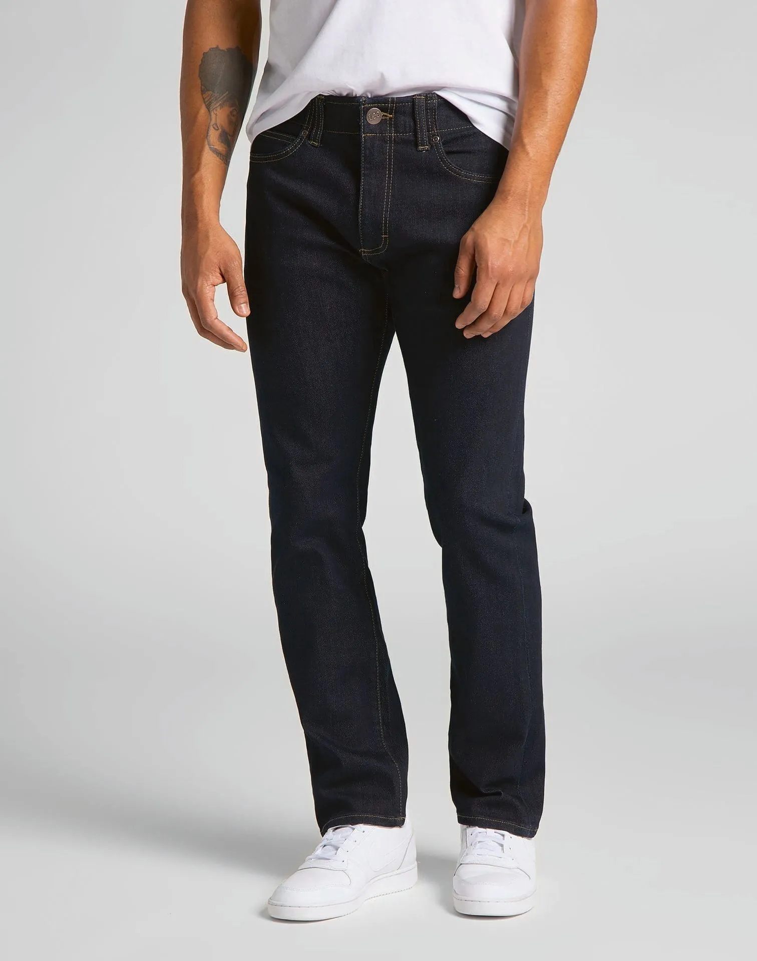 Extreme Motion Slim Fit Jeans
