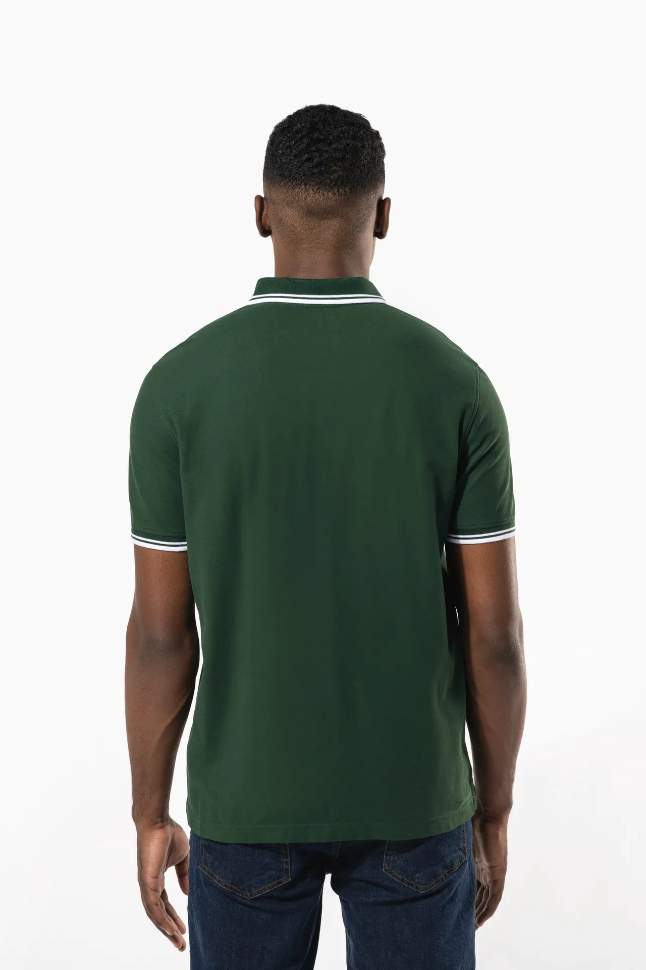 Herren Poloshirt mit kurzen Ärmeln und kontrastfarbenen Paspeln