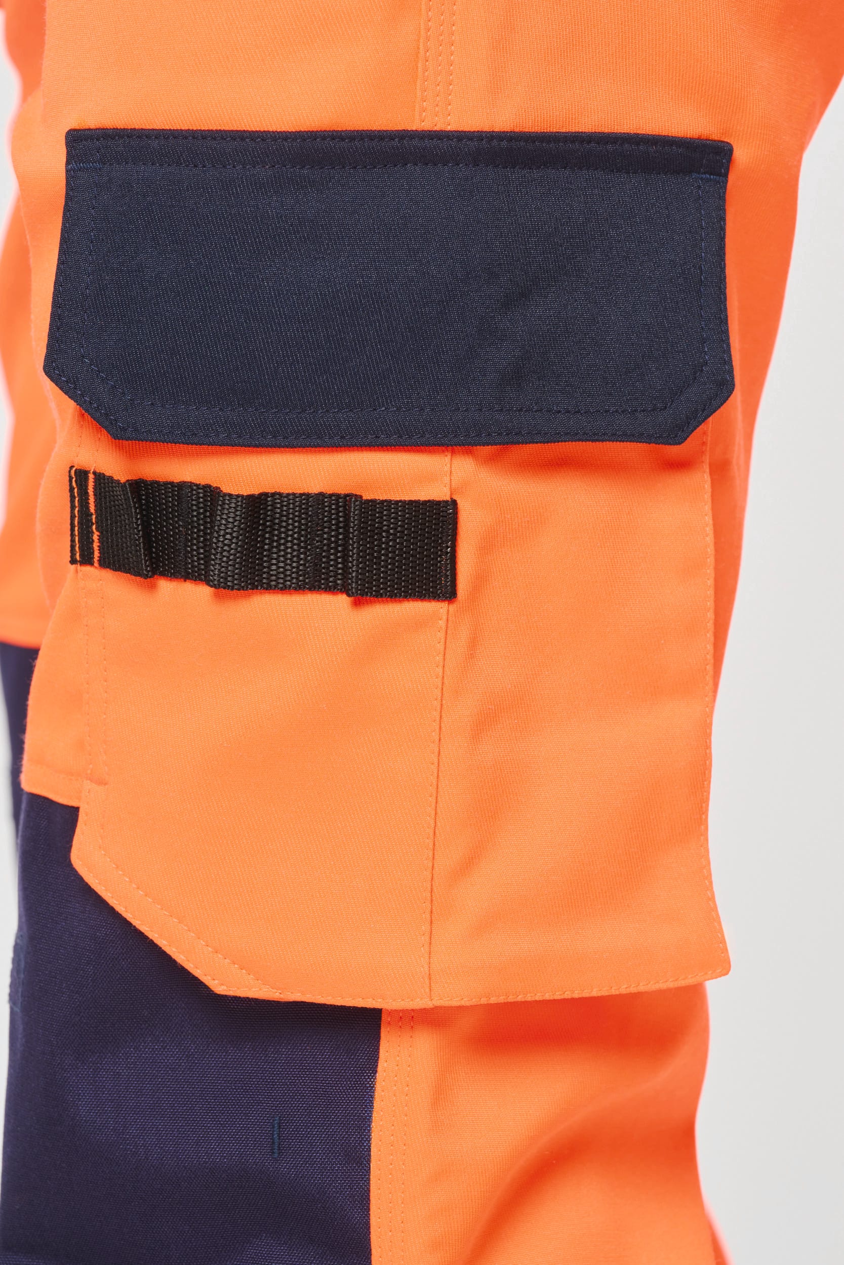 Recycelte Sicherheitshose mit mehreren Taschen