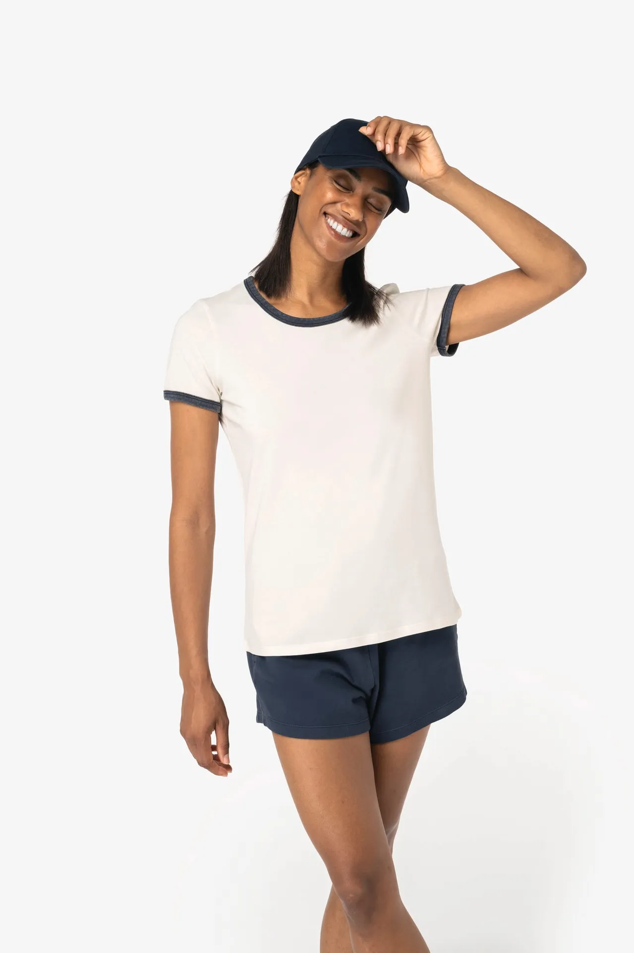 Umweltfreundliches Ringer-T-Shirt mit kontrastierenden Kanten, verwaschener Effekt, Damen