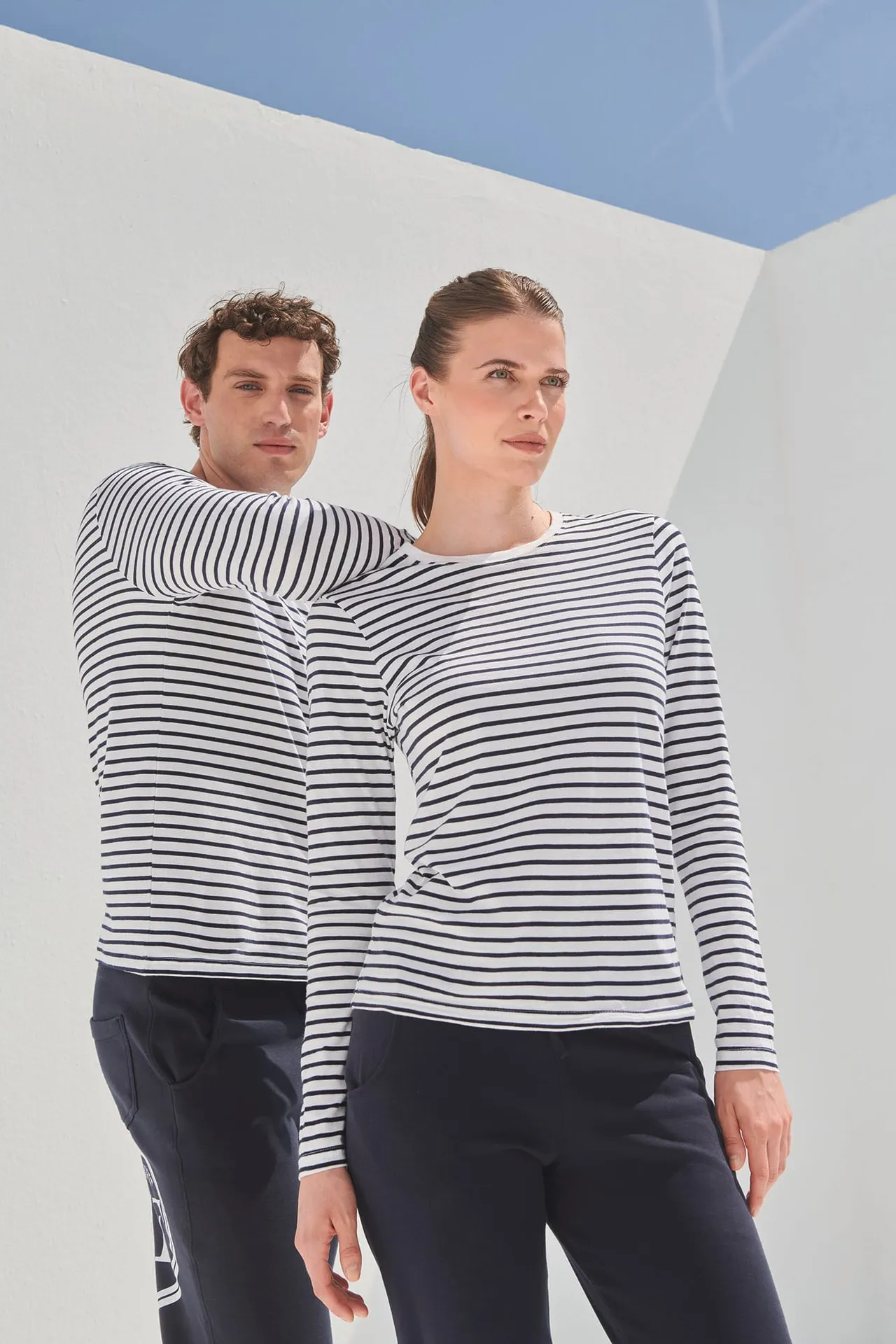 Langärmeliges gestreiftes t-shirt