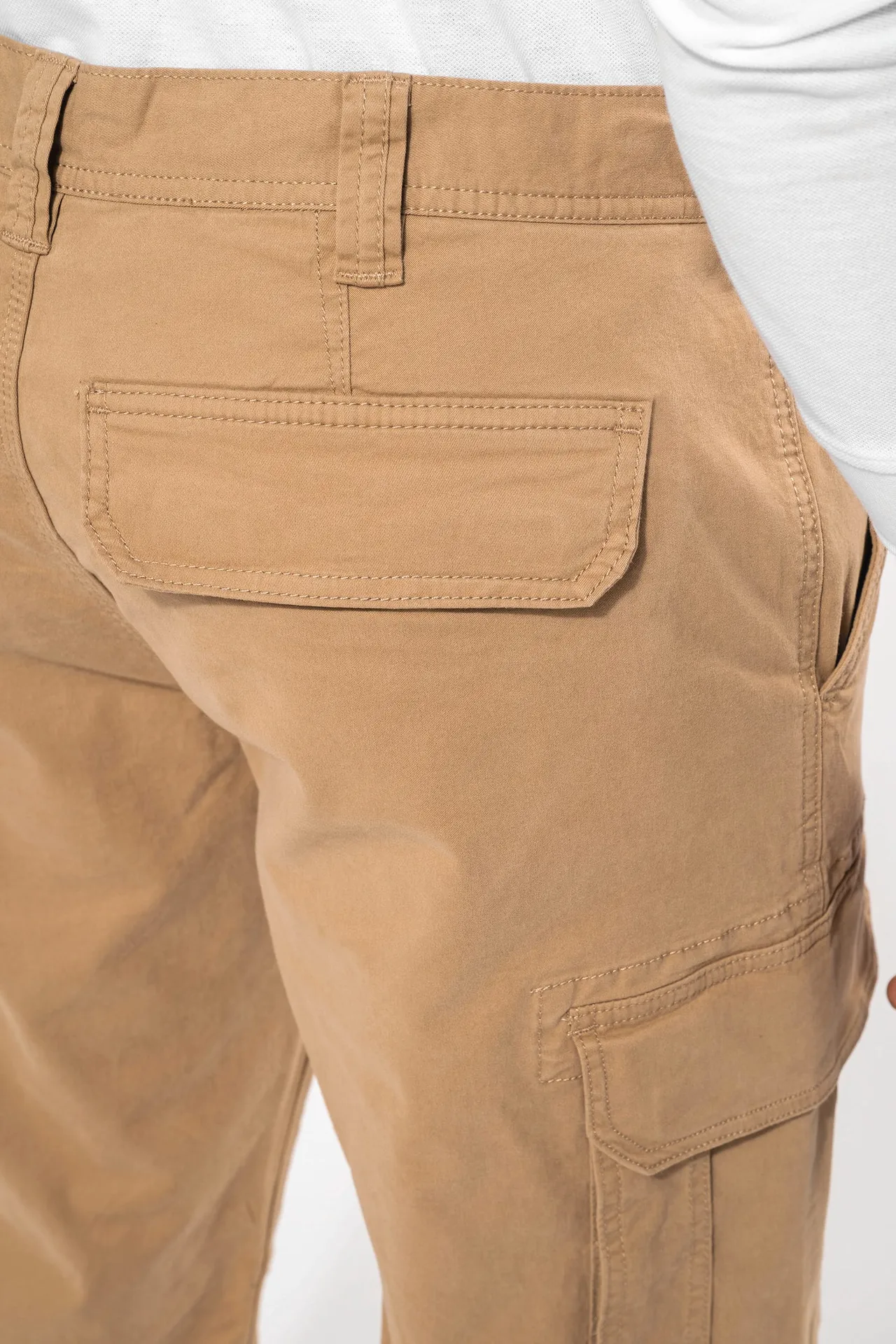 Herrenhose mit mehreren Taschen