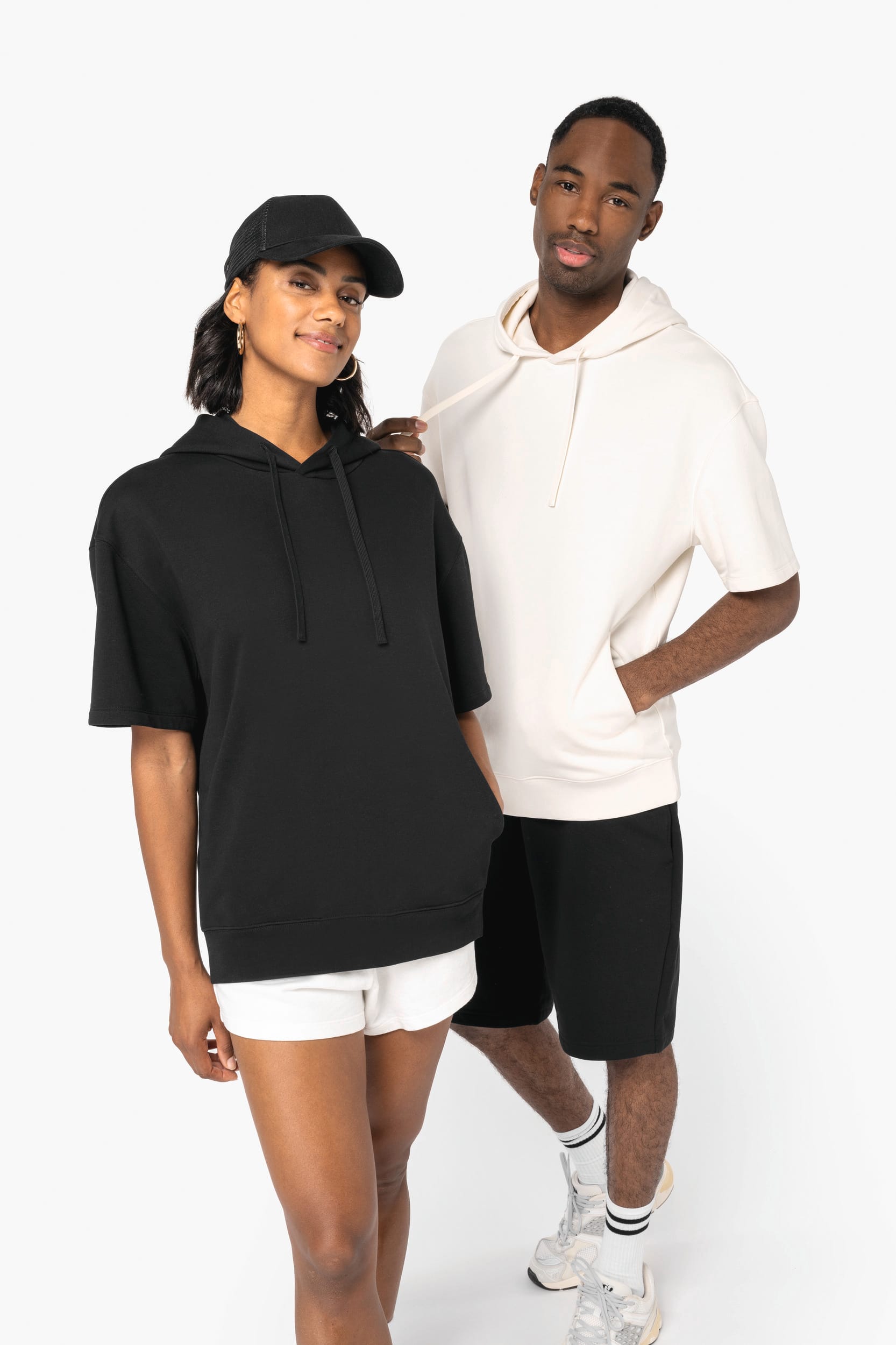 Umweltfreundliches Unisex Kapuzen-Sweatshirt mit überschnittener Schulterpartie aus French Terry