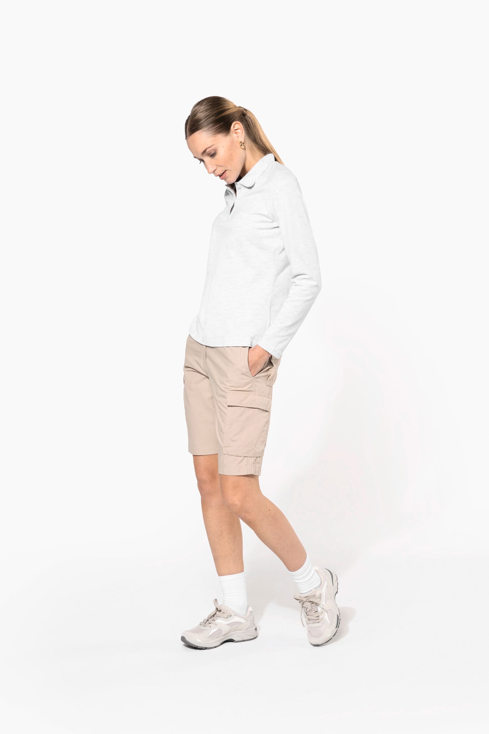 Leichte Bermuda-Shorts für Damen mit mehreren Taschen