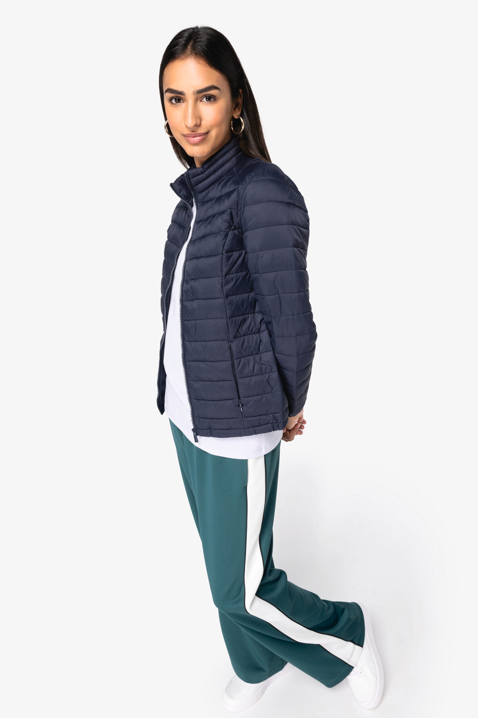 Leichte umweltfreundliche Damen Steppjacke Leichte umweltfreundliche Damen Steppjacke