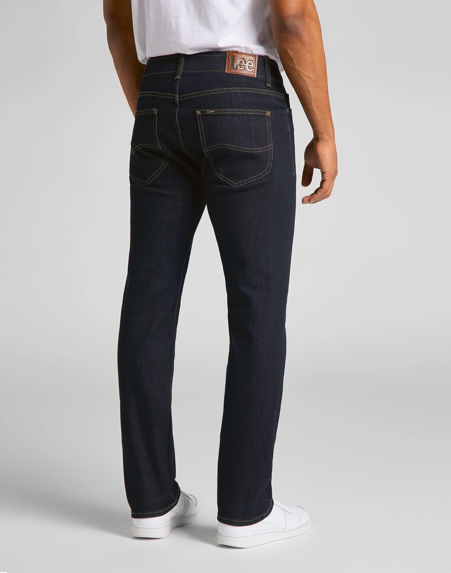 Extreme Motion Slim Fit Jeans