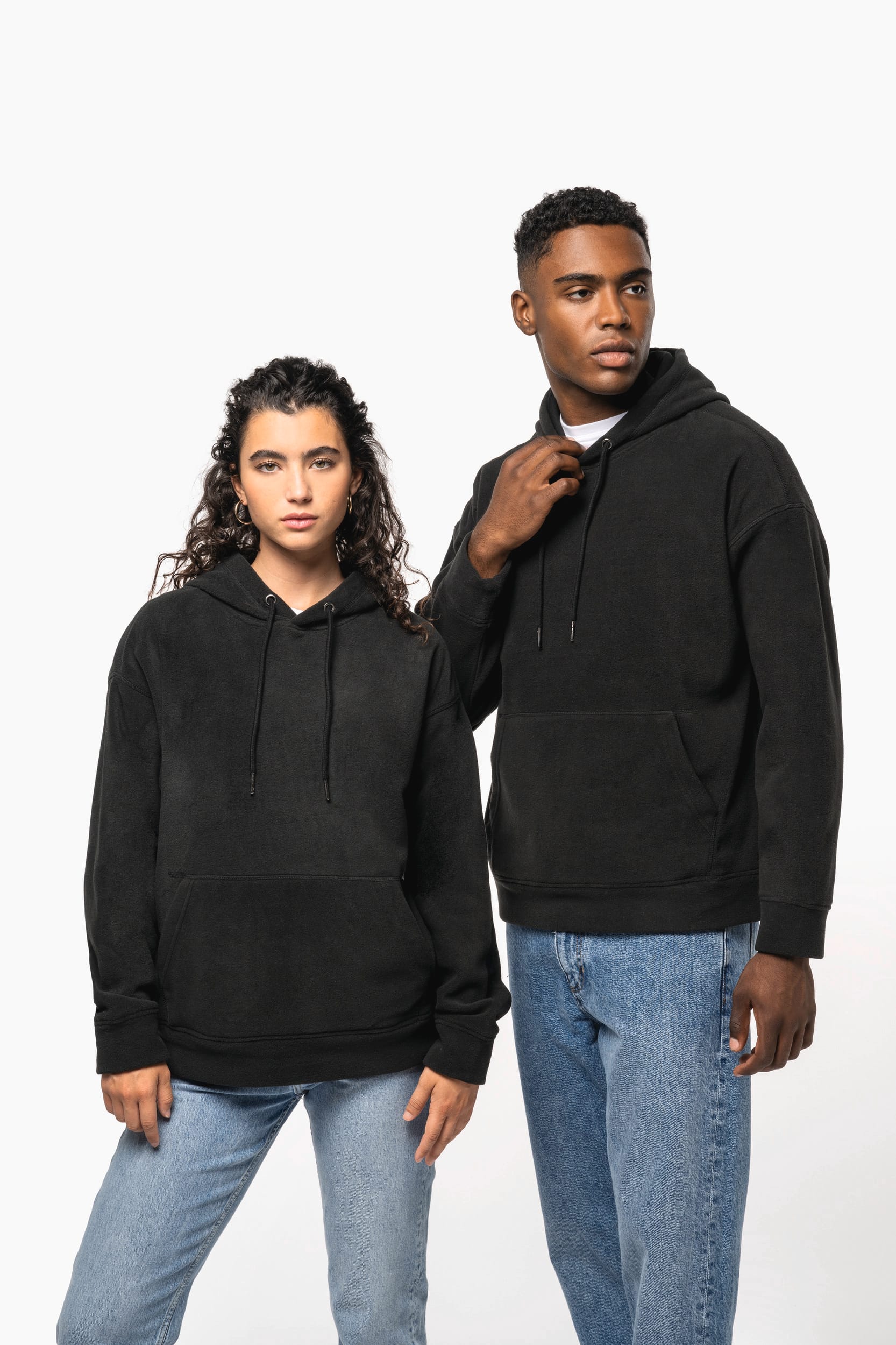 Oversize-Unisex-Kapuzensweatshirt aus recyceltem Fleece