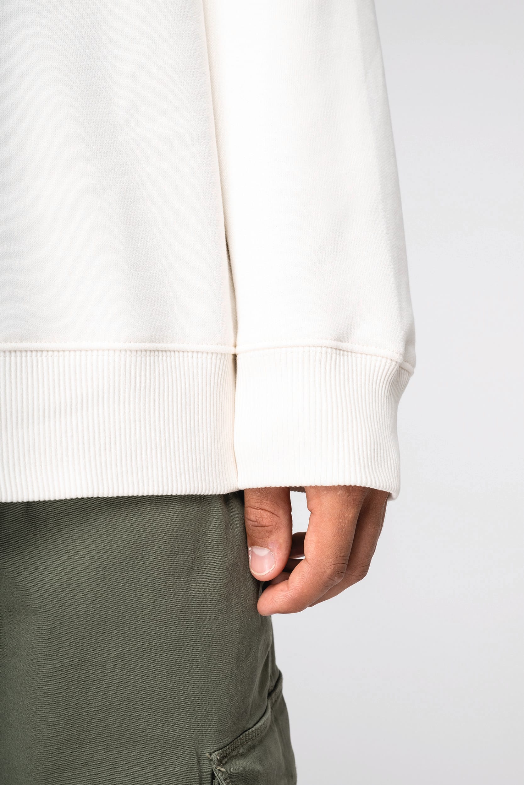 Umweltfreundliches Unisex Sweatshirt mit Rundhalsausschnitt und hängenden Schultern aus French Terry