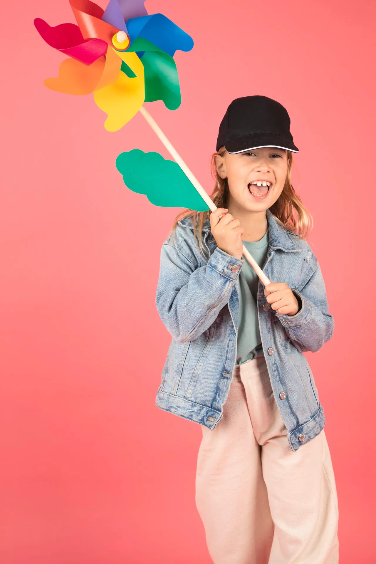 5-Panel Kinderkappe mit Kontrast-Sandwichschirm