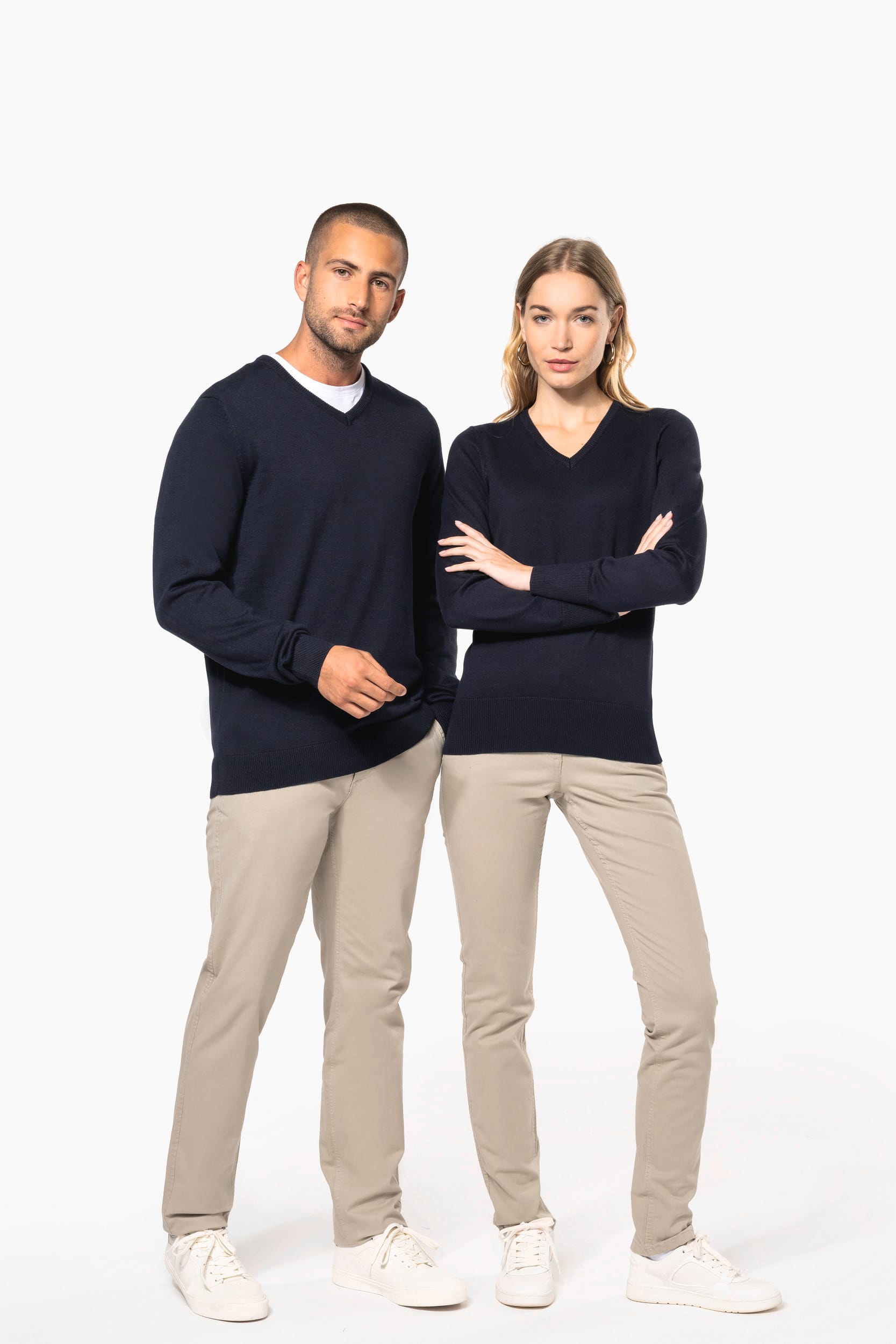 Herrenpullover mit V-Ausschnitt