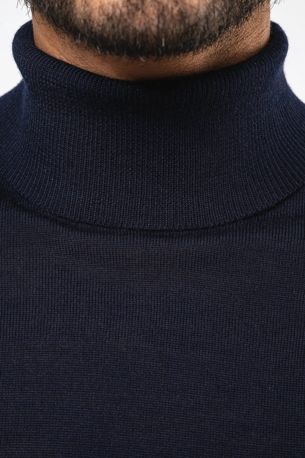 Merino-Herrenpullover mit Rollkragen