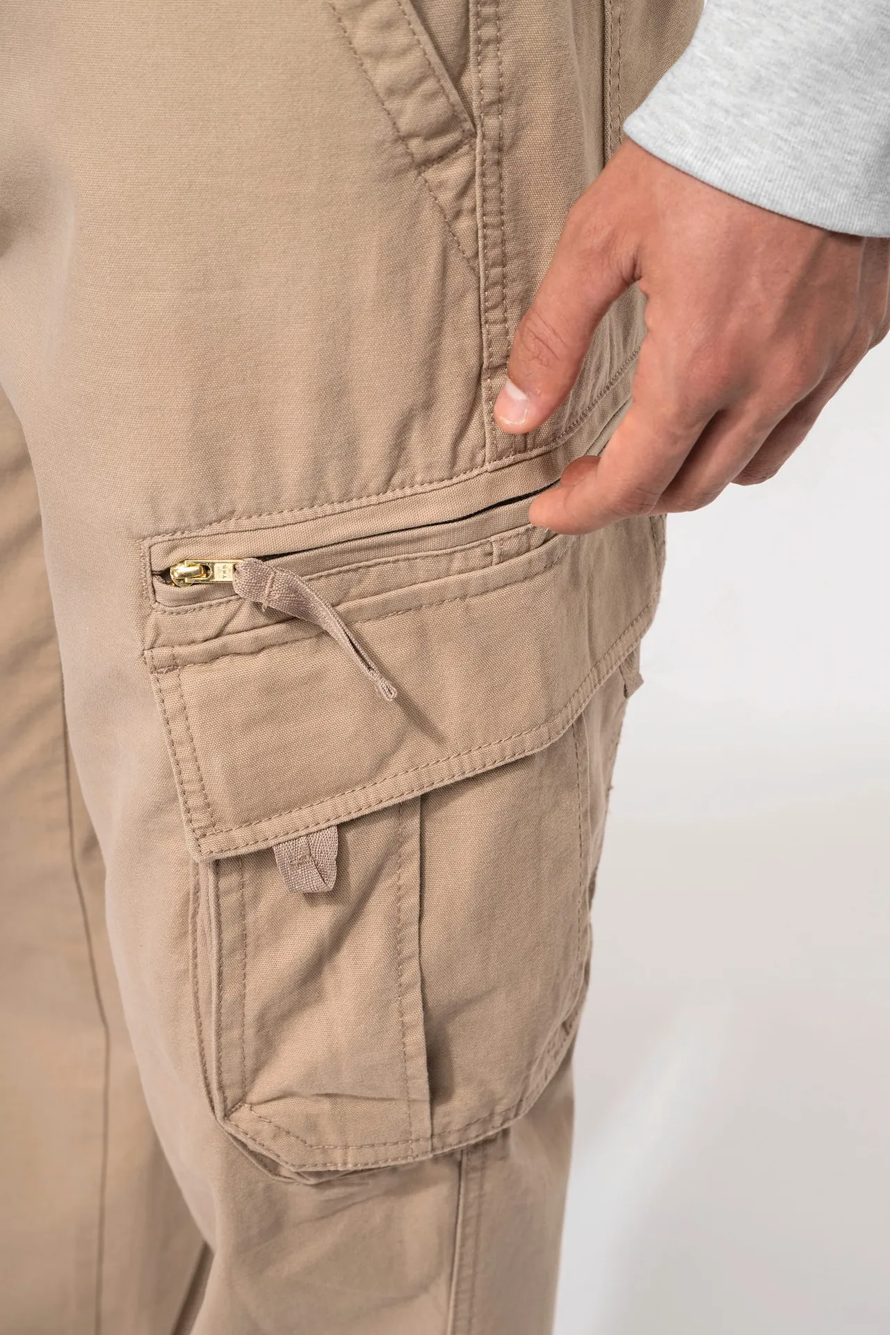 Multi pocket trousers