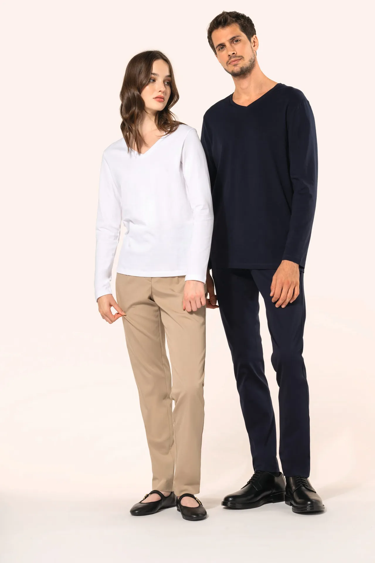 Supima® Herren-T-Shirt mit V-Ausschnitt und langen Ärmeln