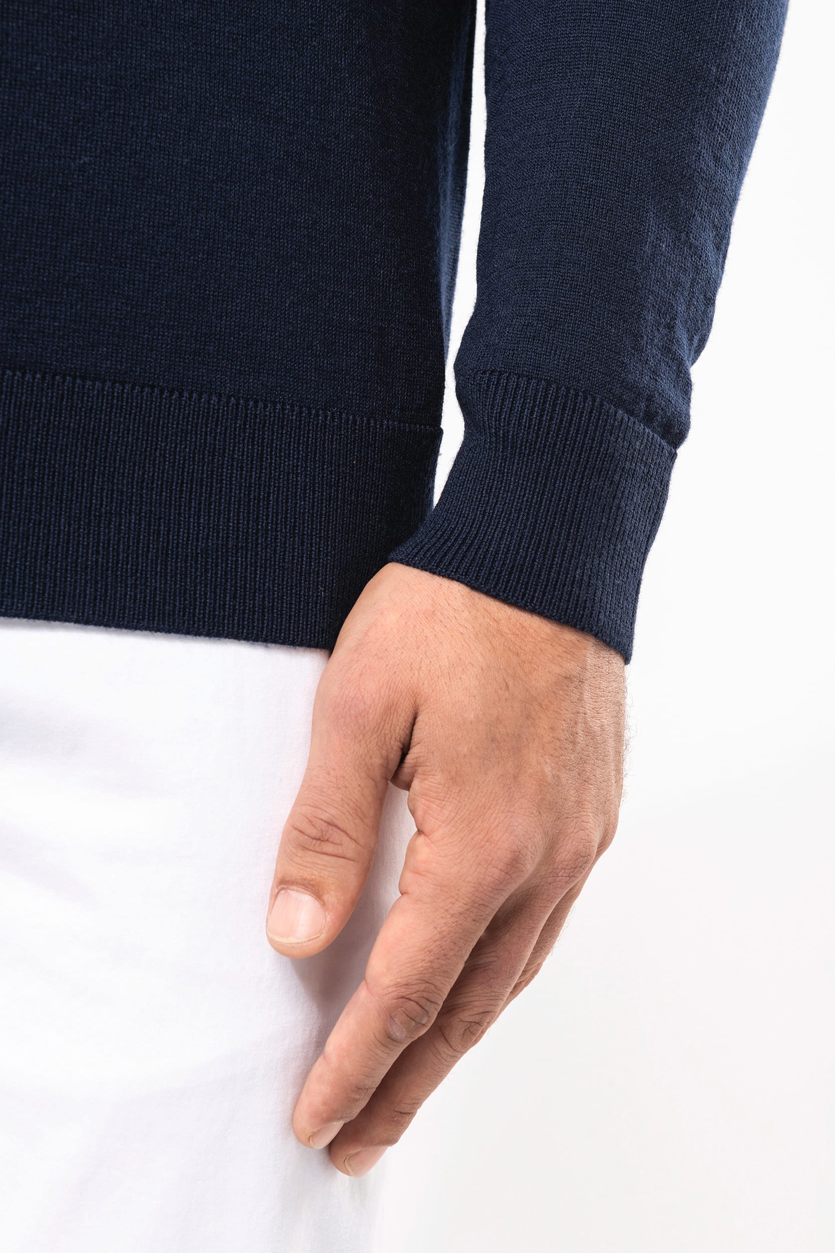 Merino-Herrenpullover mit V-Ausschnitt