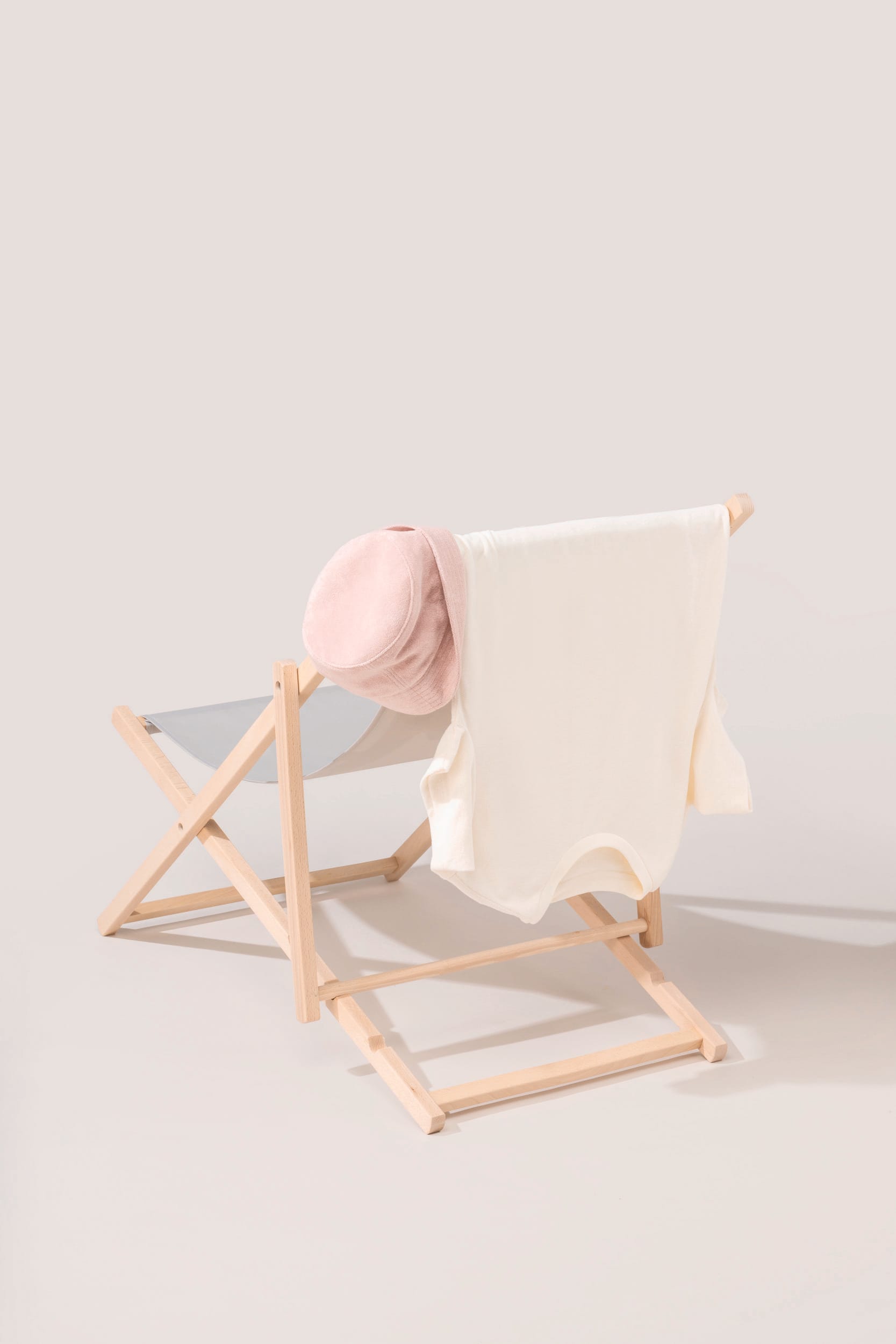 Umweltfreundliches Damen-T-Shirt-Kleid aus Frottee mit überschnittener Schulterpartie