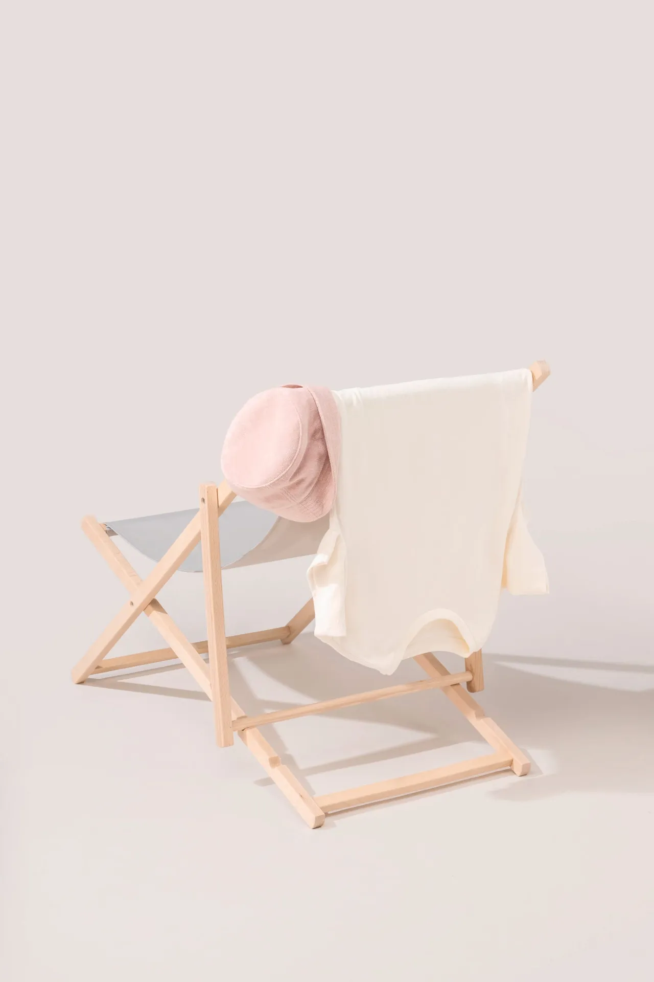 Umweltfreundliches Damen-T-Shirt-Kleid aus Frottee mit überschnittener Schulterpartie