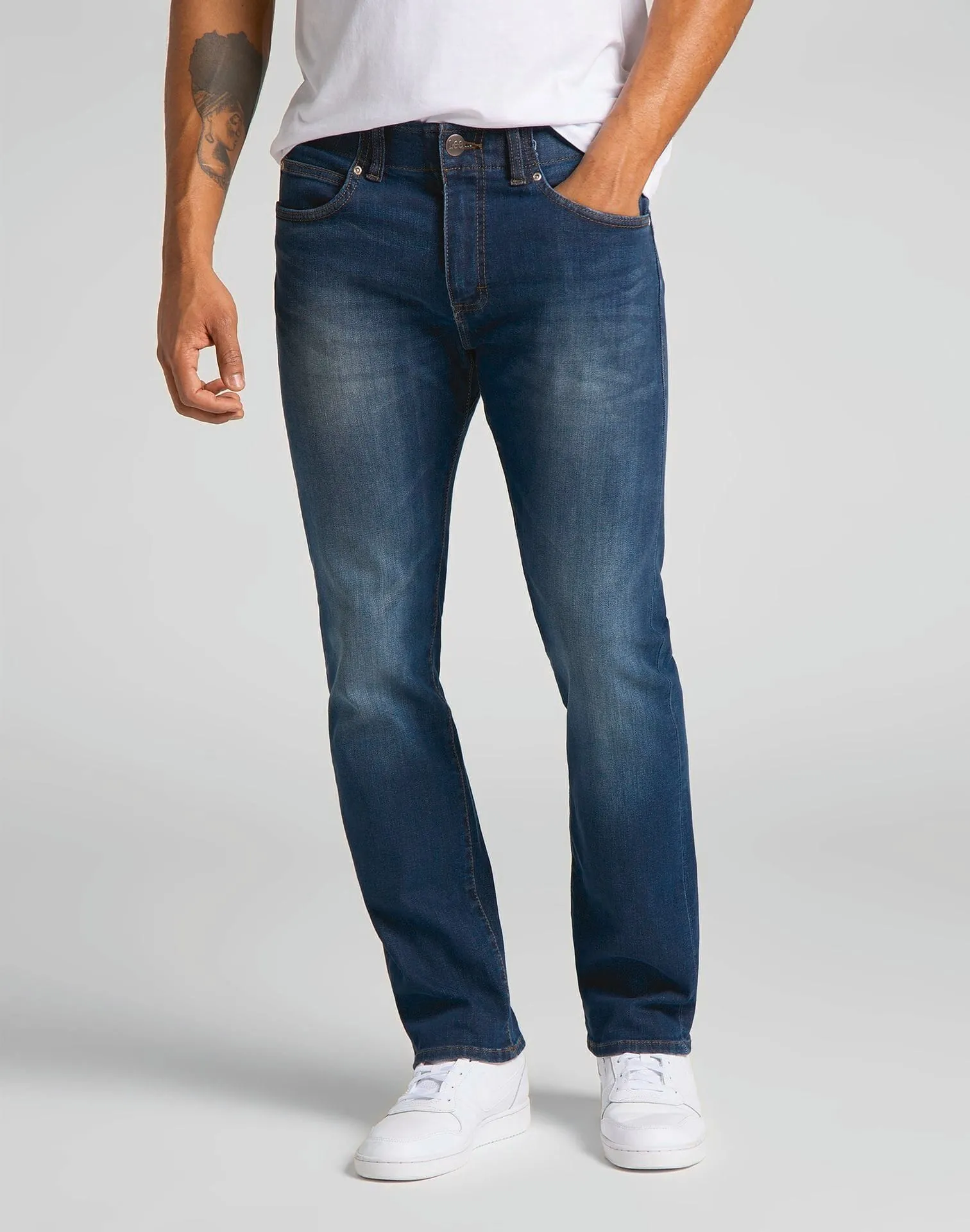 Extreme Motion Slim Fit Jeans