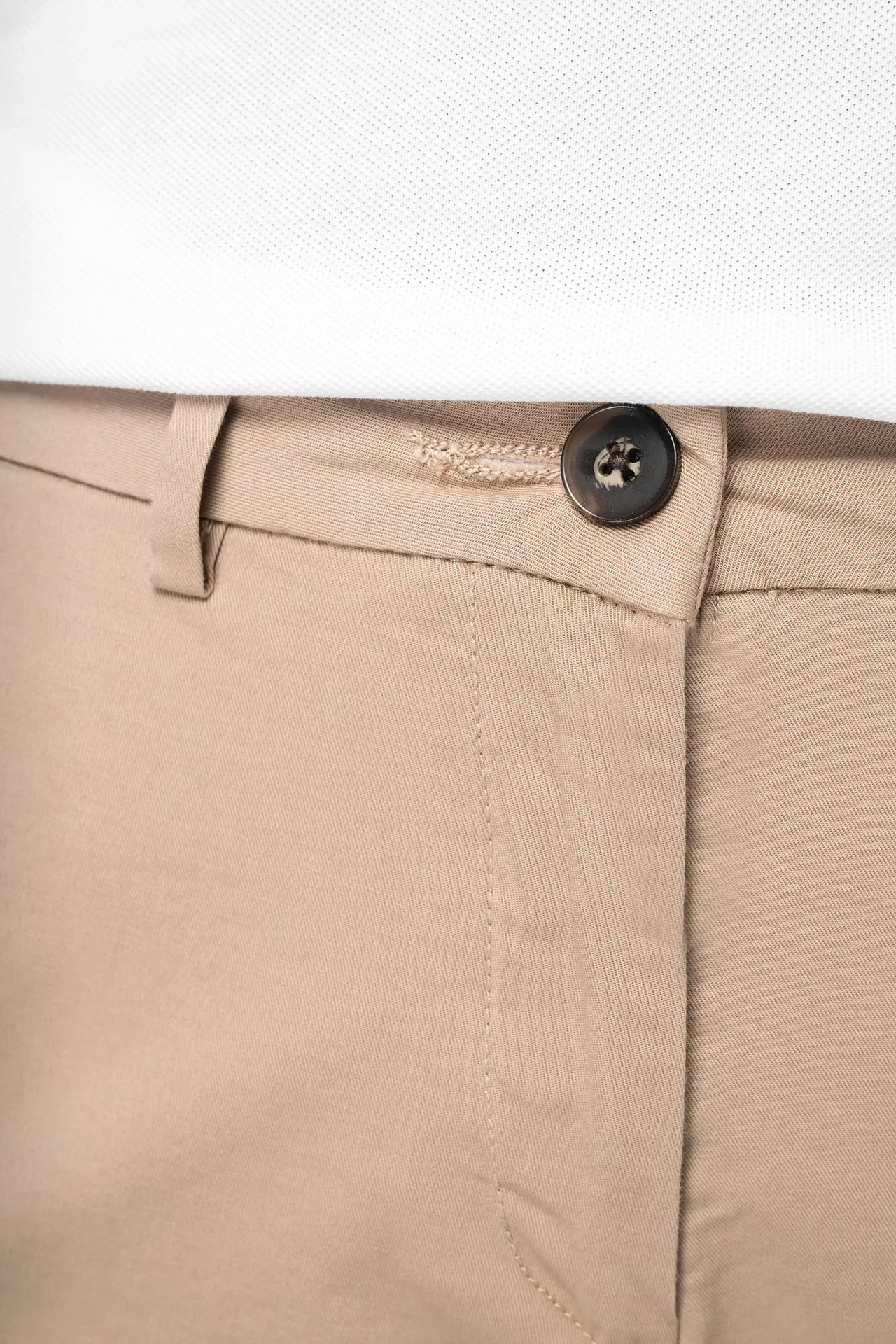 Umweltfreundliche Chino-Bermuda-Shorts für Damen