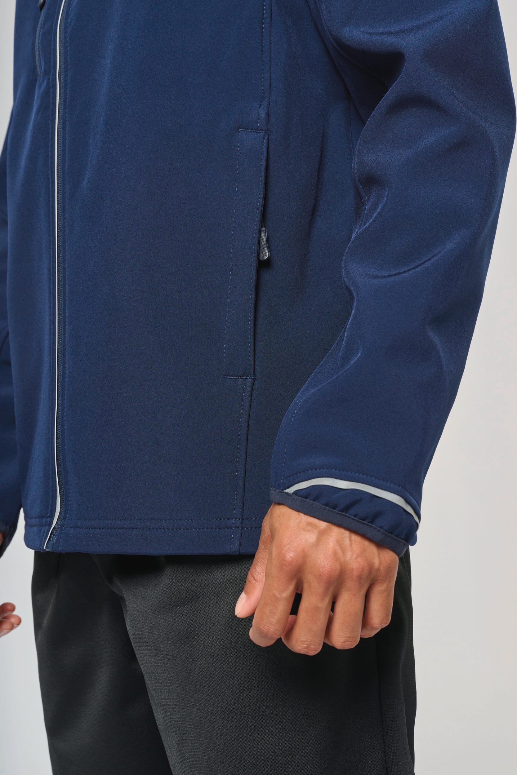 Softshelljacke mit abnehmbaren Ärmeln