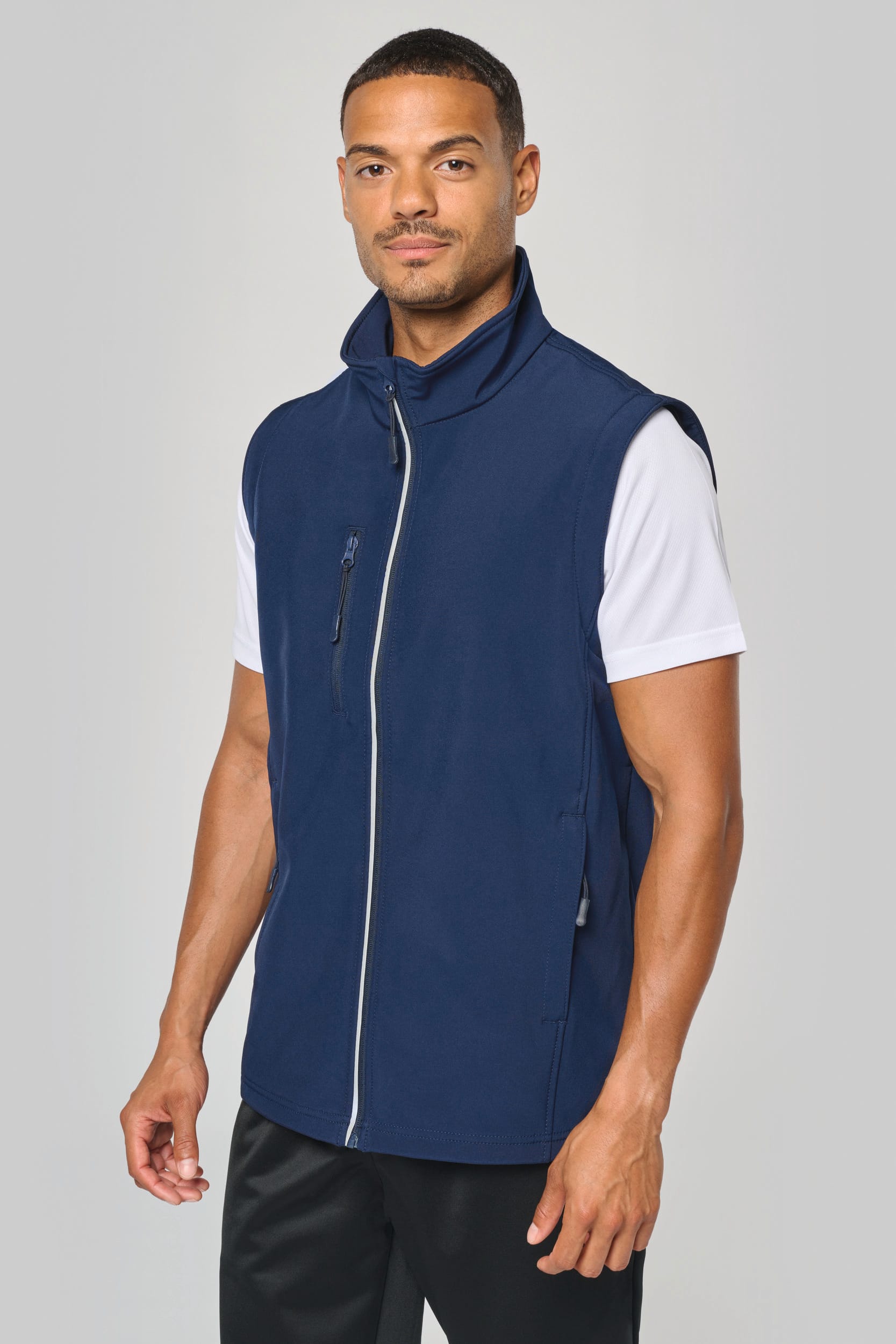 Softshelljacke mit abnehmbaren Ärmeln