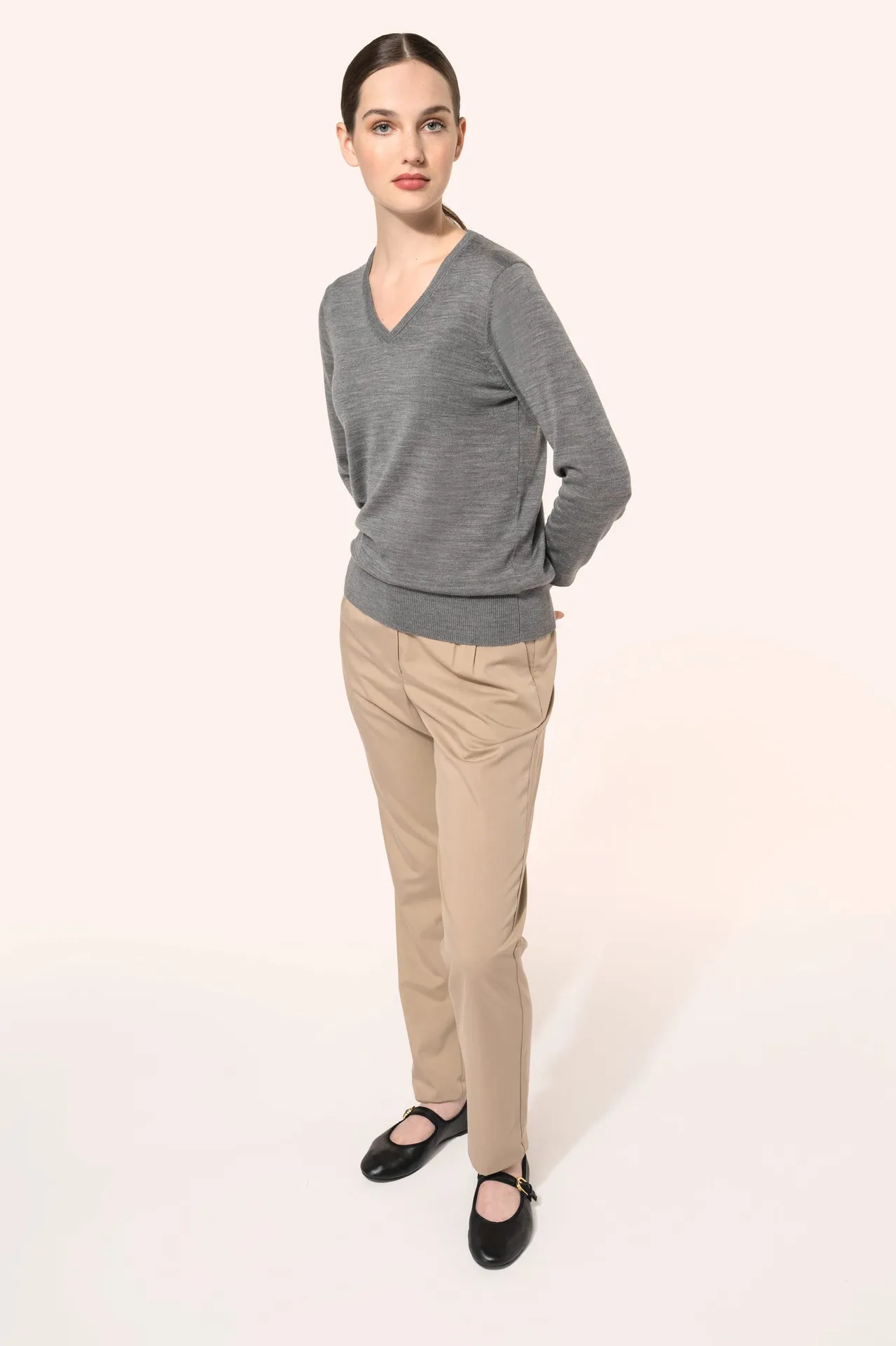 Merino-Damenpullover mit V-Ausschnitt