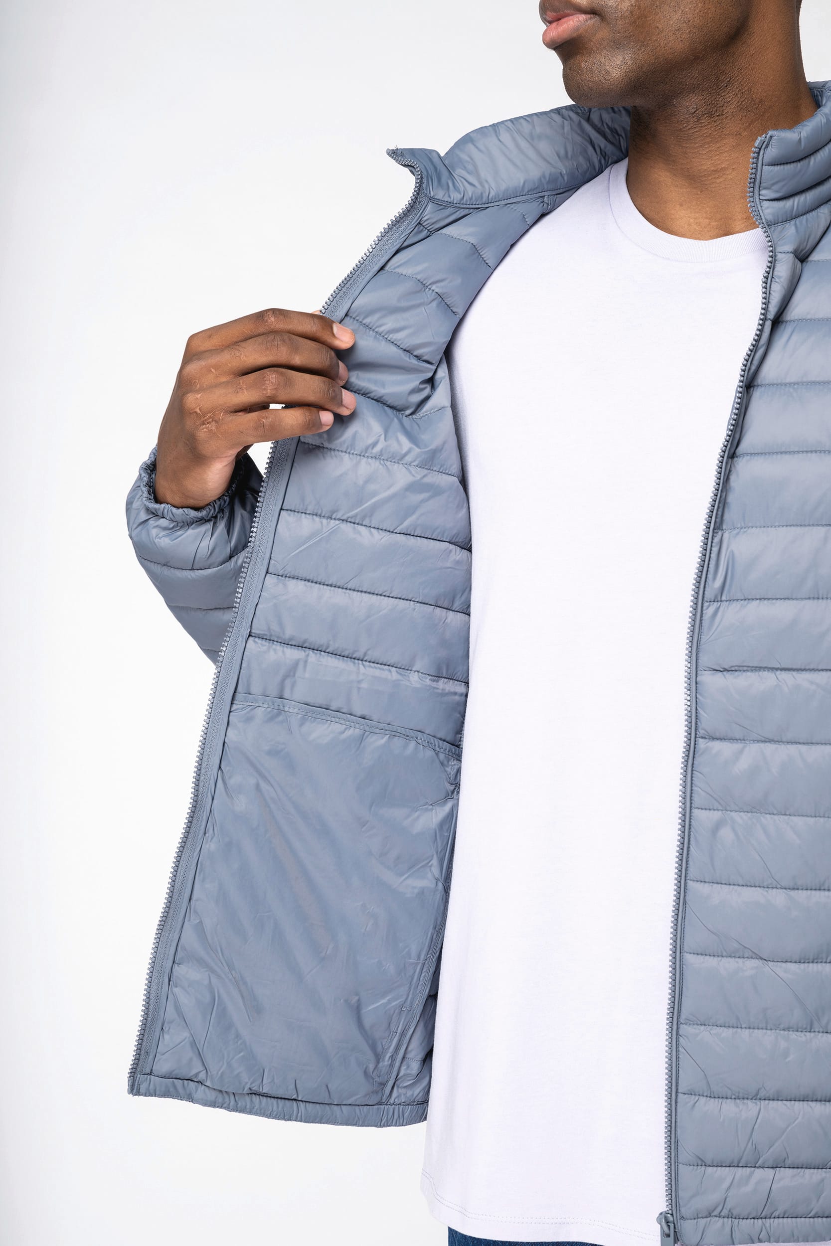 Leichte, umweltfreundliche Herren-Steppjacke Leichte, umweltfreundliche Herren-Steppjacke