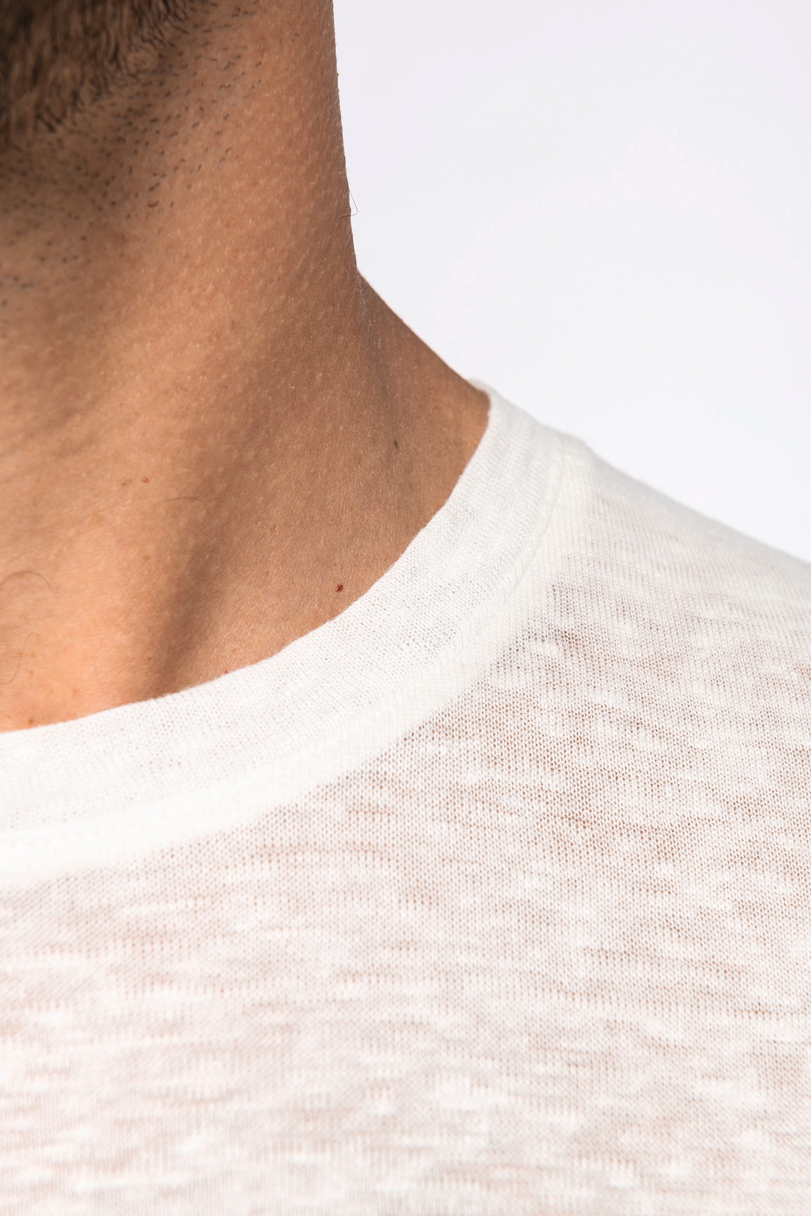 Herren-T-Shirt aus Leinen mit Rundhalsausschnitt