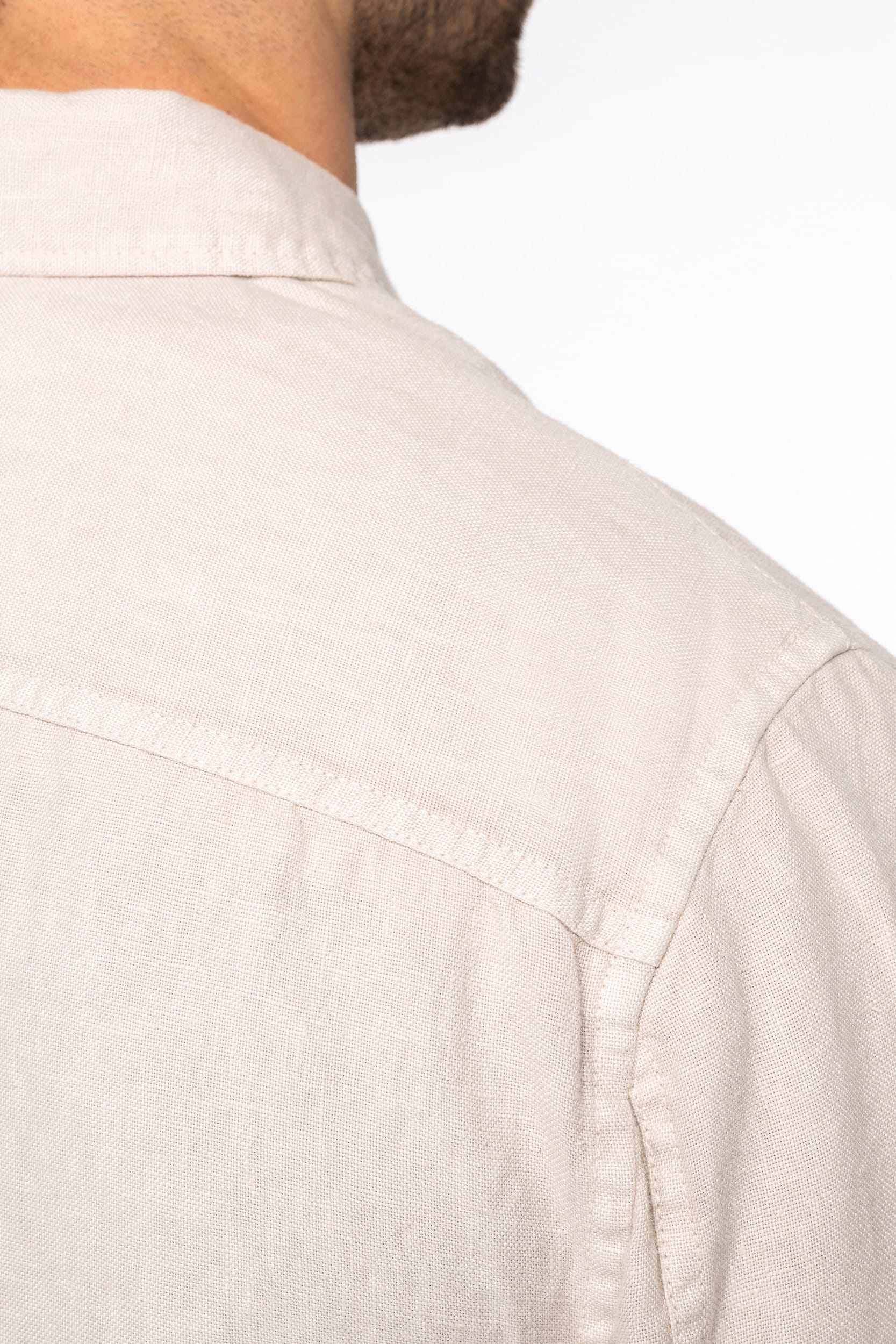Ausgewaschene Herrenhemdjacke aus Leinen