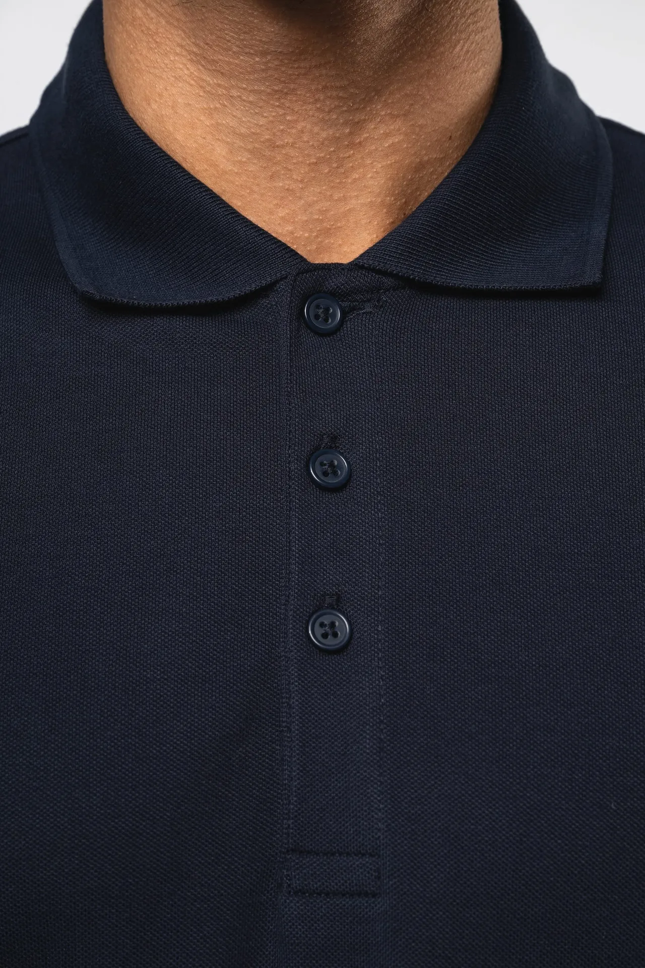Kurzarm-Polohemd für Herren. Aus Baumwollpiqué
