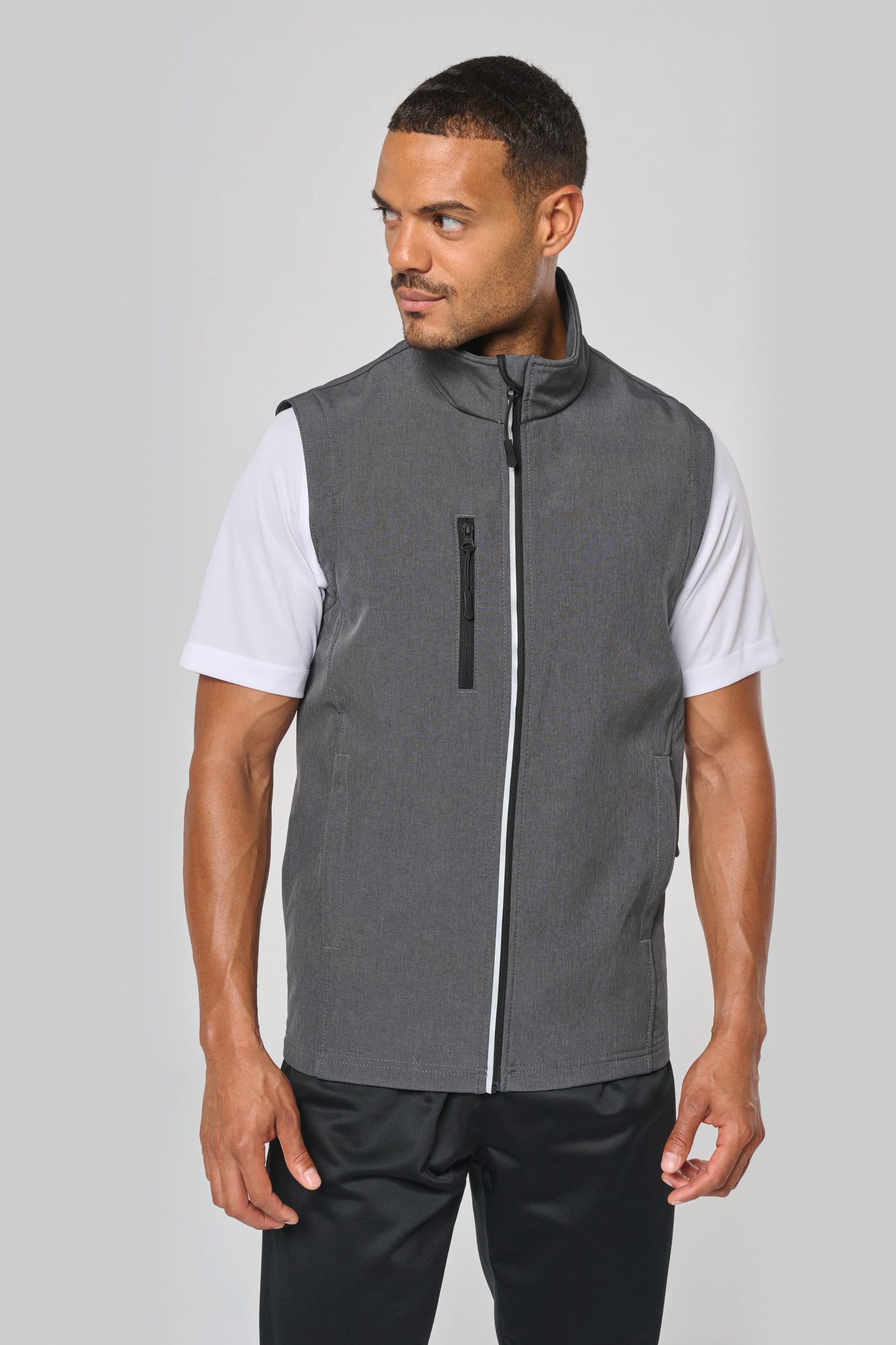 Softshelljacke mit abnehmbaren Ärmeln