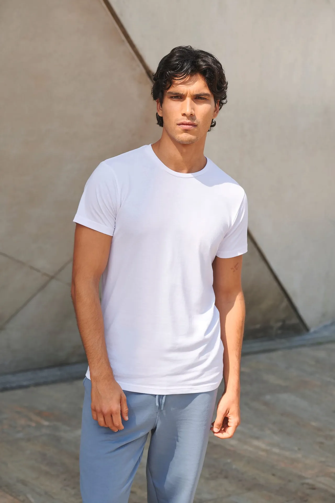 Men's Feel Good Stretch Crew Neck T-Shirt