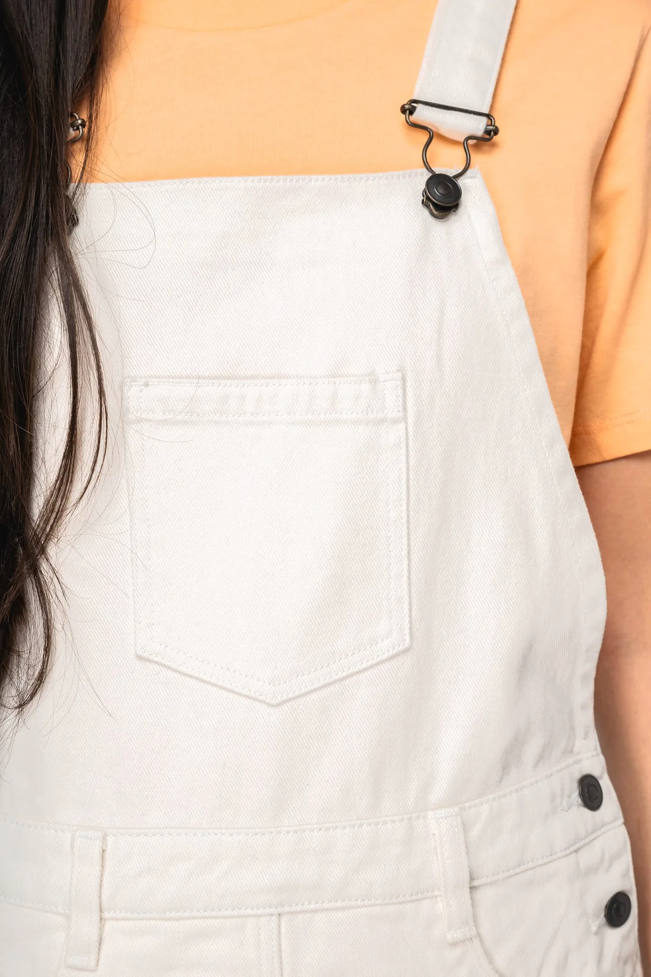 Umweltfreundliches Damen-Latzkleid