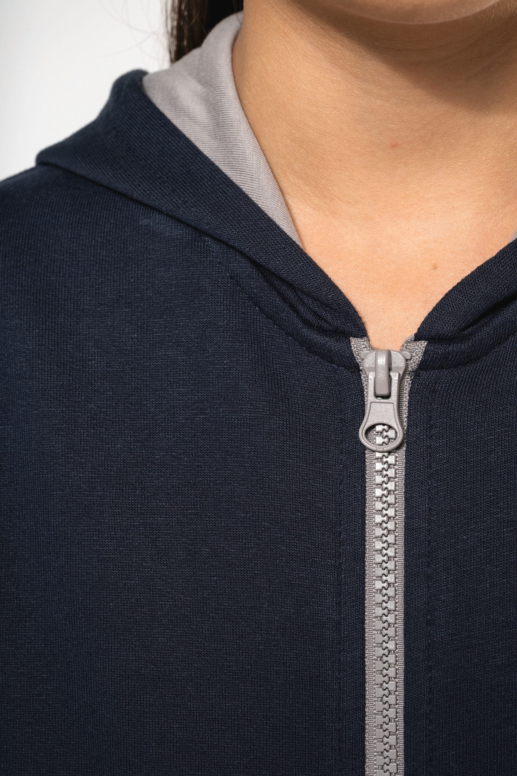 Kinder KAPUZENSWEATSHIRT mit Reißverschluss