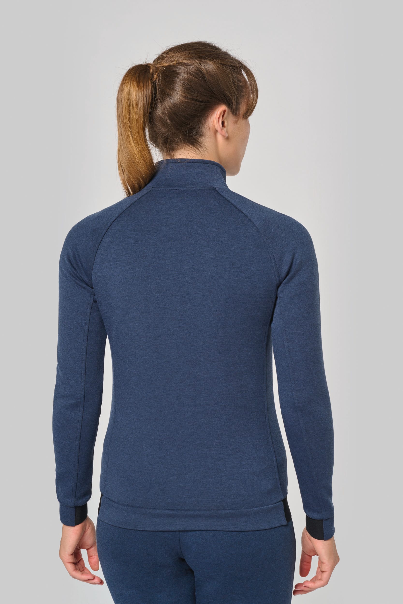 Damenjacke mit hochgeschlossenem Kragen