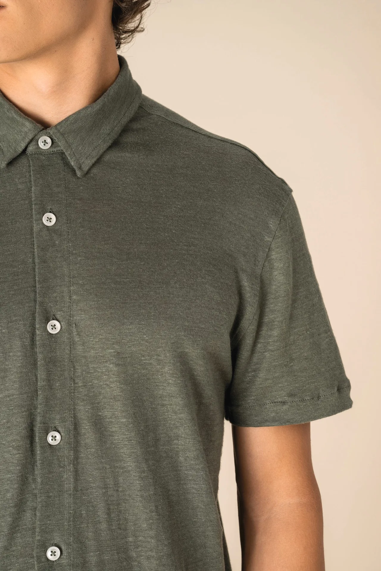 Leinenhemd mit kurzen Ärmeln für Herren