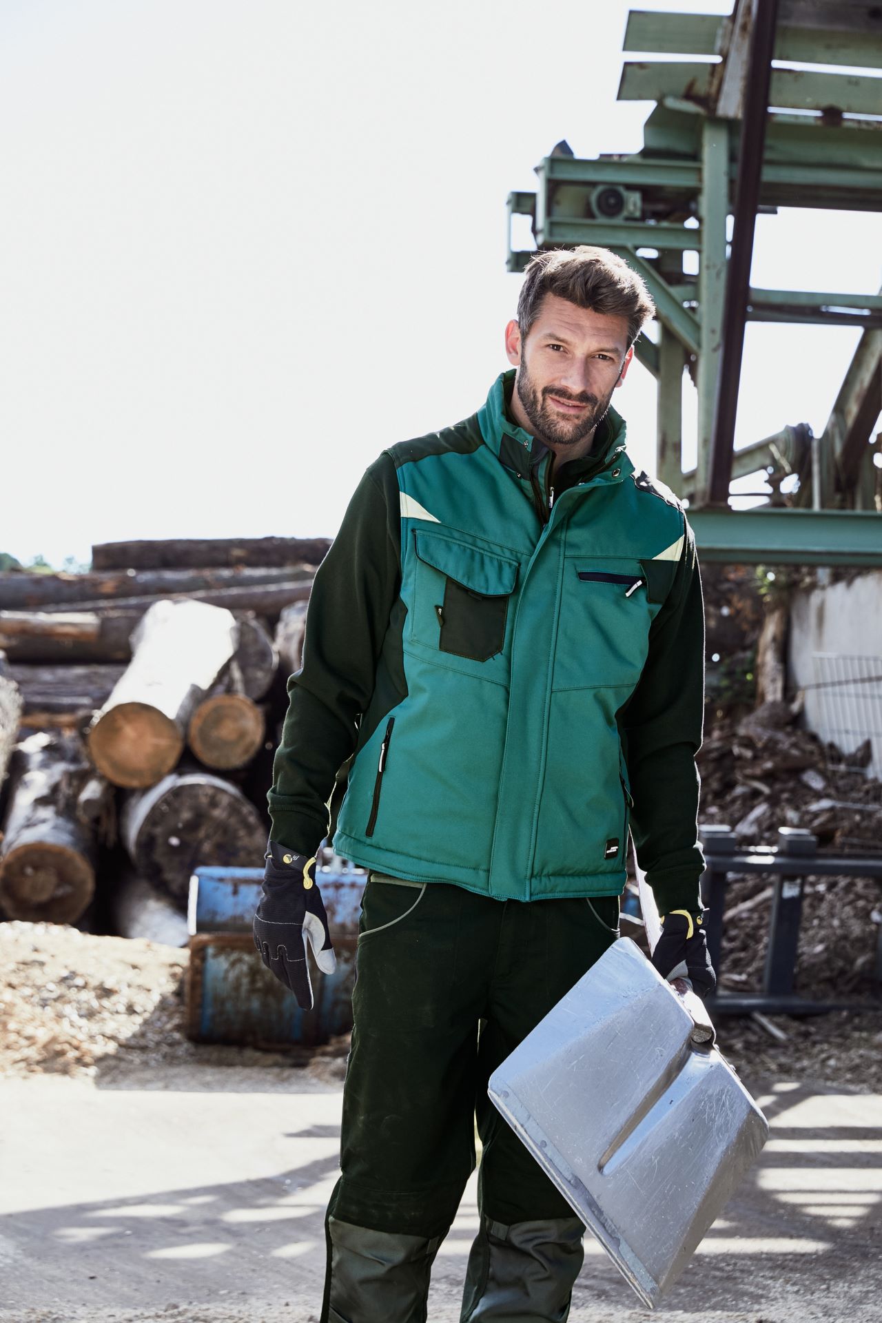 James & Nicholson JN825 – Robuste Winter Softshell-Arbeitsweste mit CORDURA®