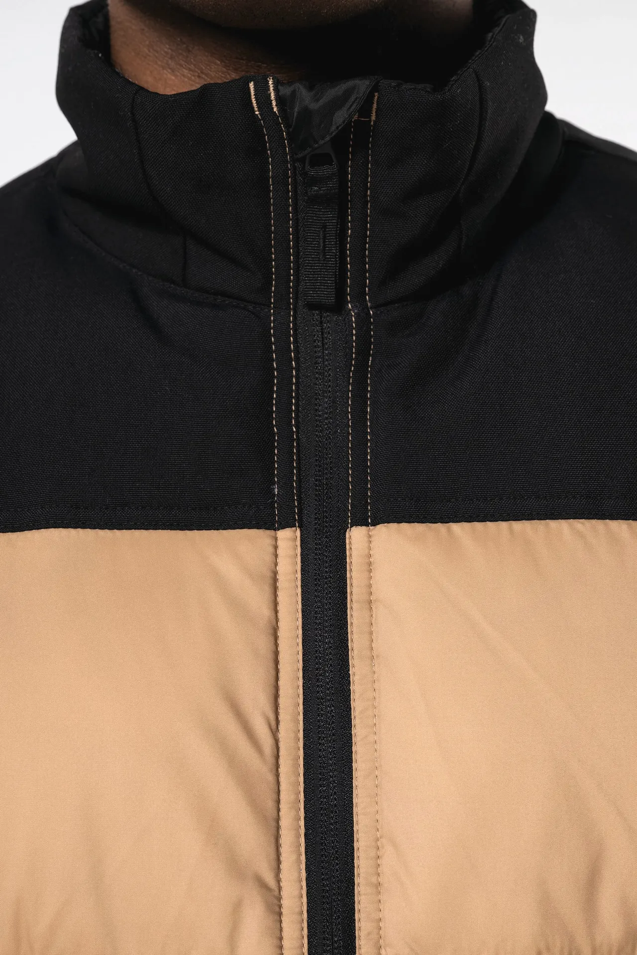 Gesteppter Unisex-Bodywarmer in zwei Farbtönen