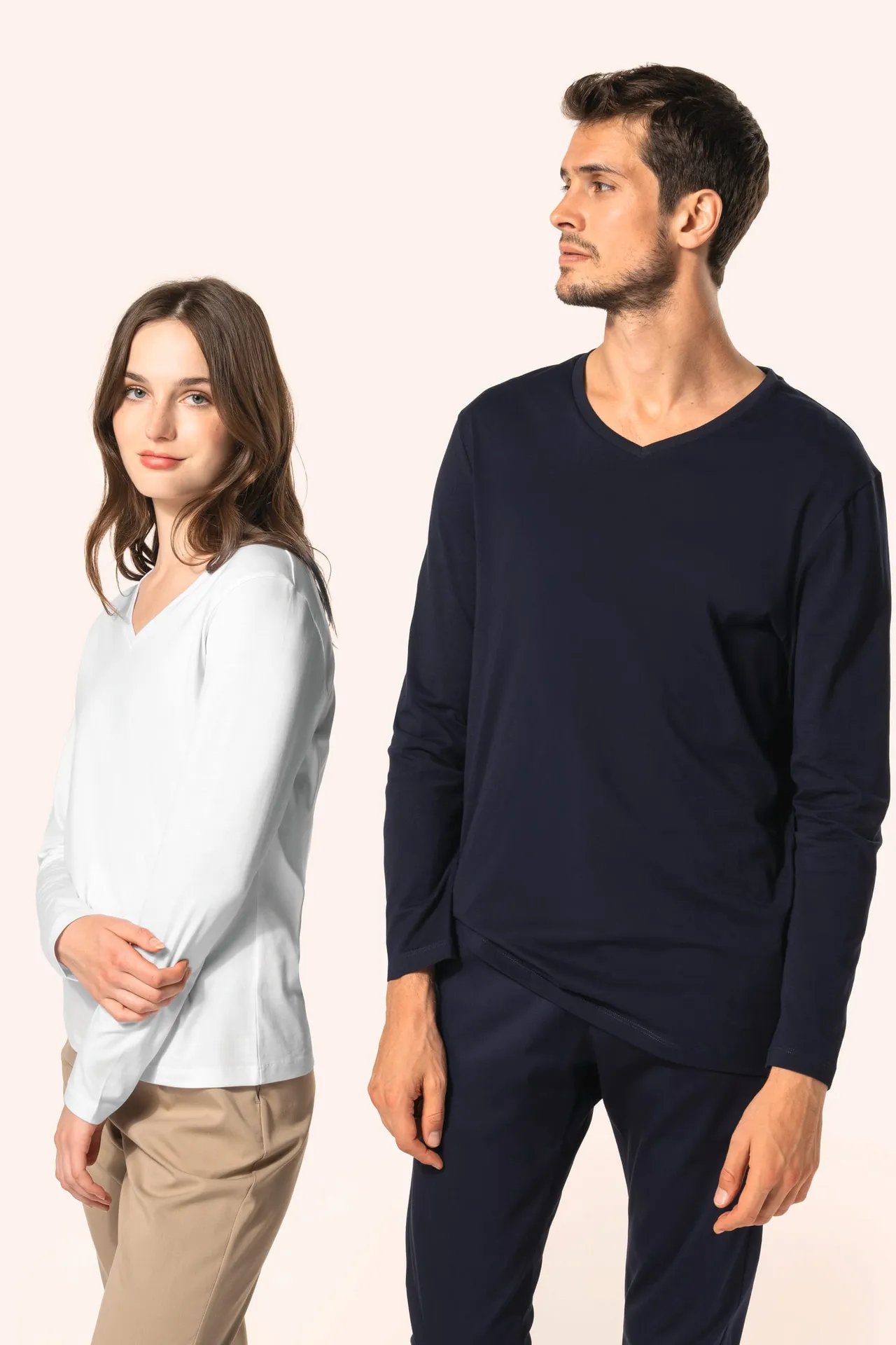 Supima® Herren-T-Shirt mit V-Ausschnitt und langen Ärmeln