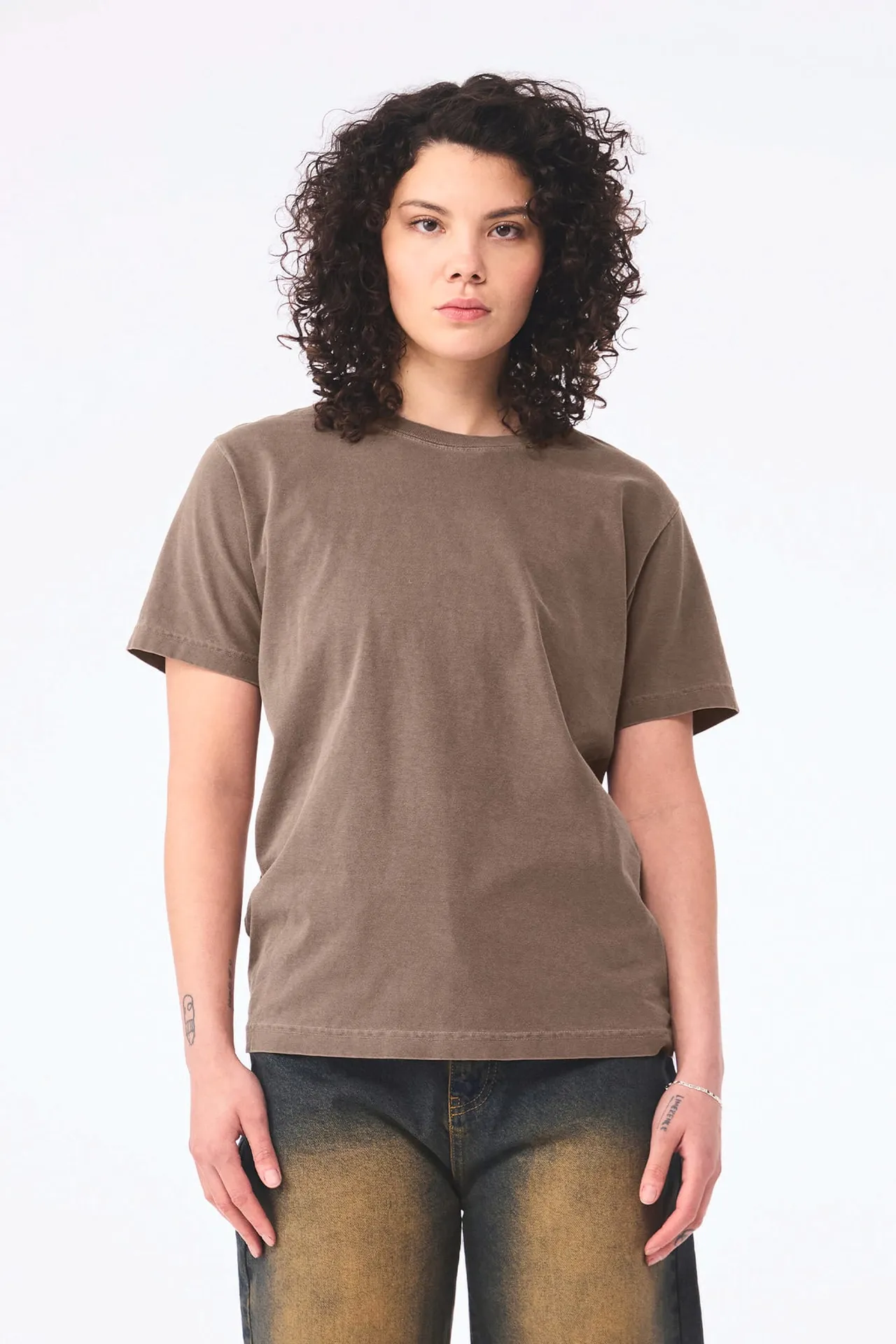 Unisex-T-Shirt aus dickem, verwaschenem Stoff