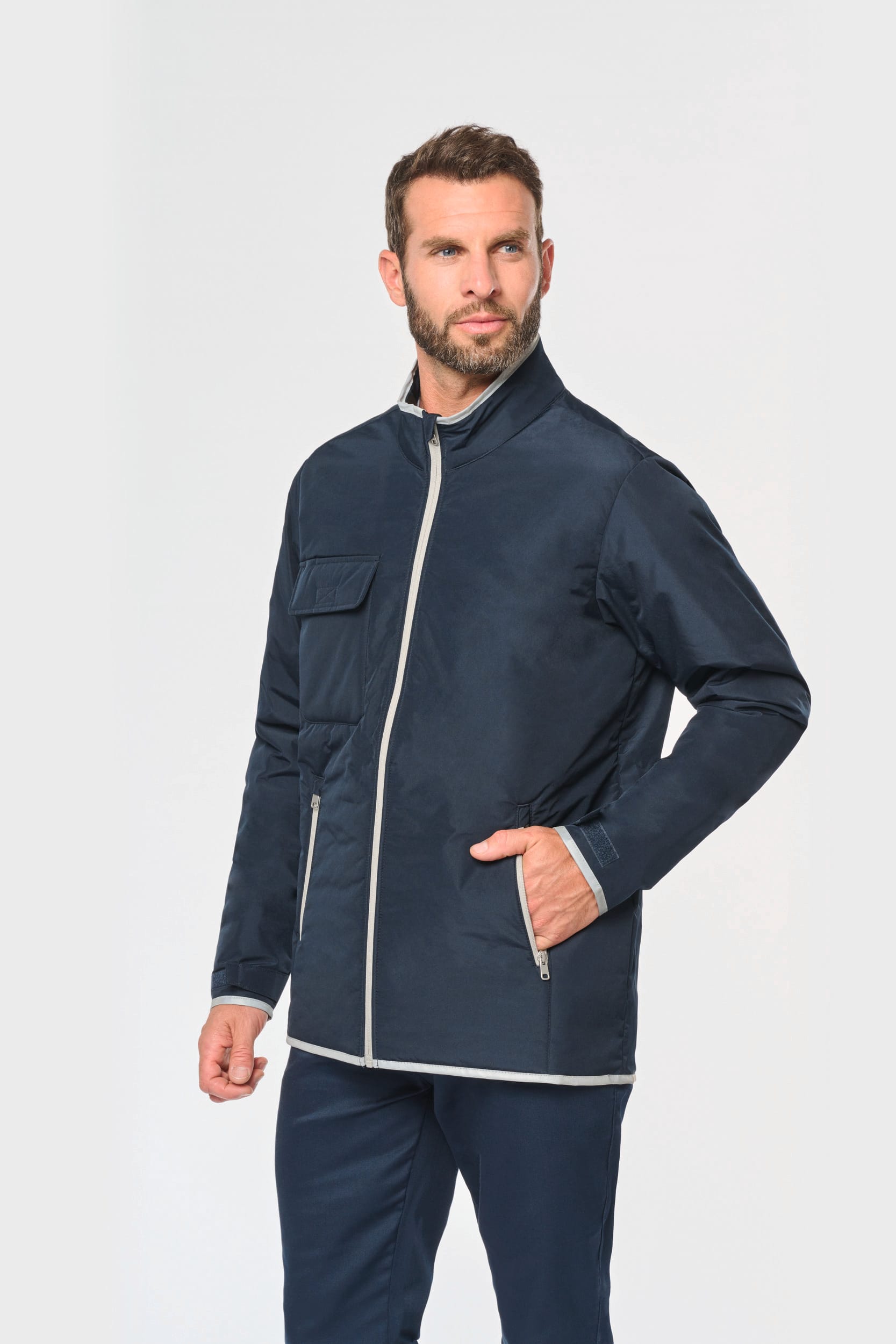 4-Lagige Jacke mit Wärmeisolierung 4-Lagige Jacke mit Wärmeisolierung