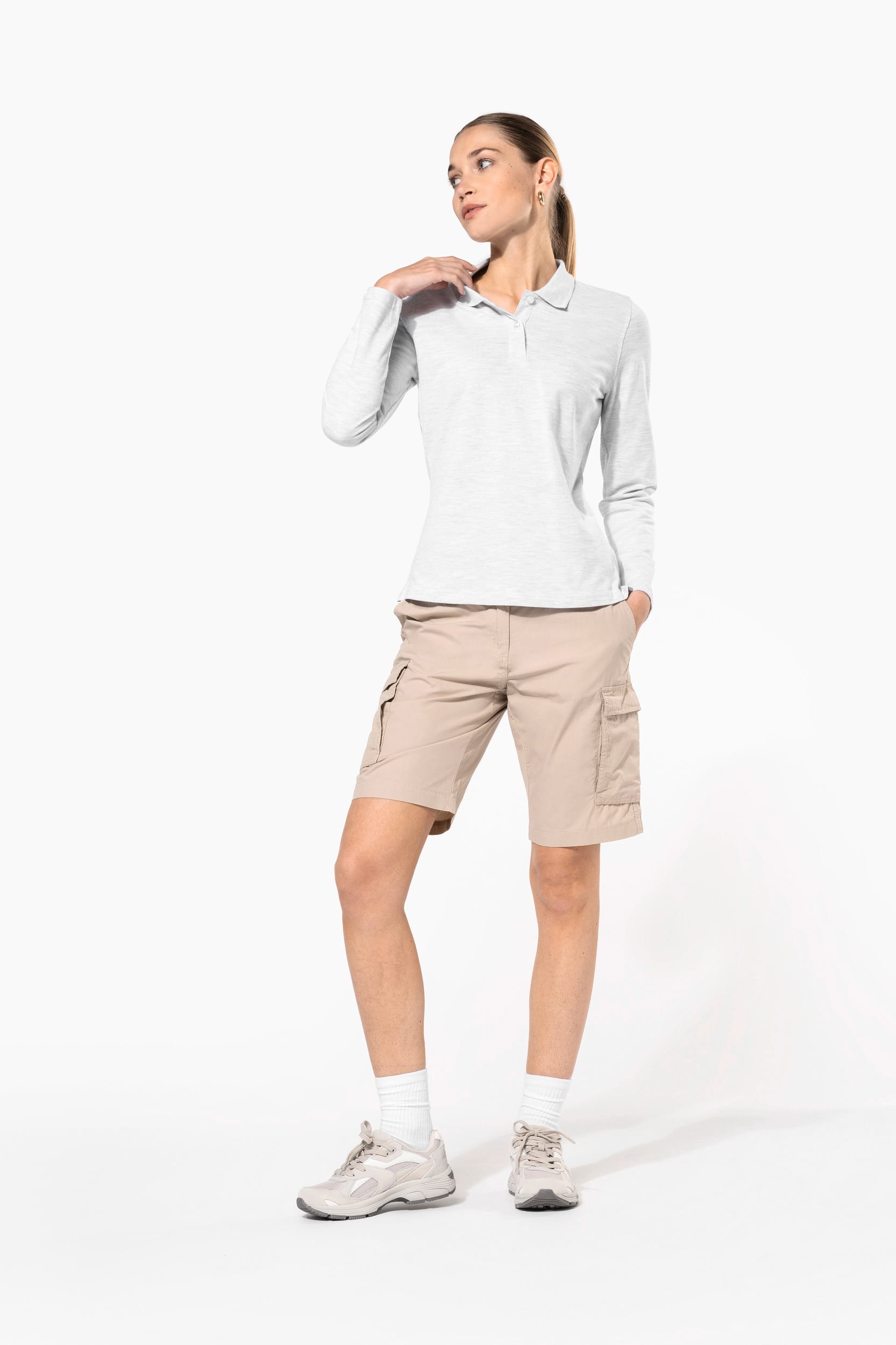 Leichte Bermuda-Shorts für Damen mit mehreren Taschen