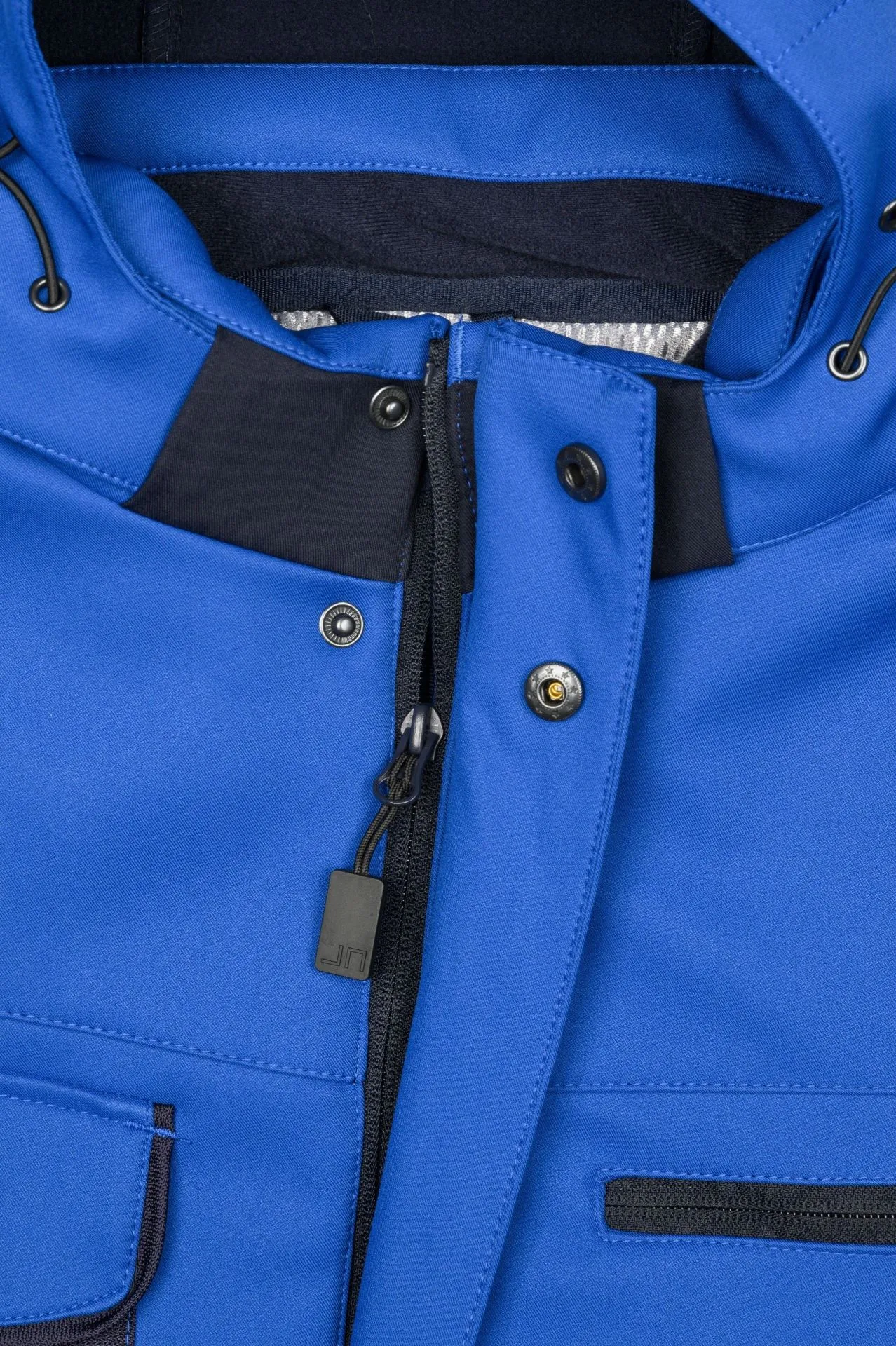 James & Nicholson JN824 – Robuste Winter Softshelljacke mit CORDURA® & Futter