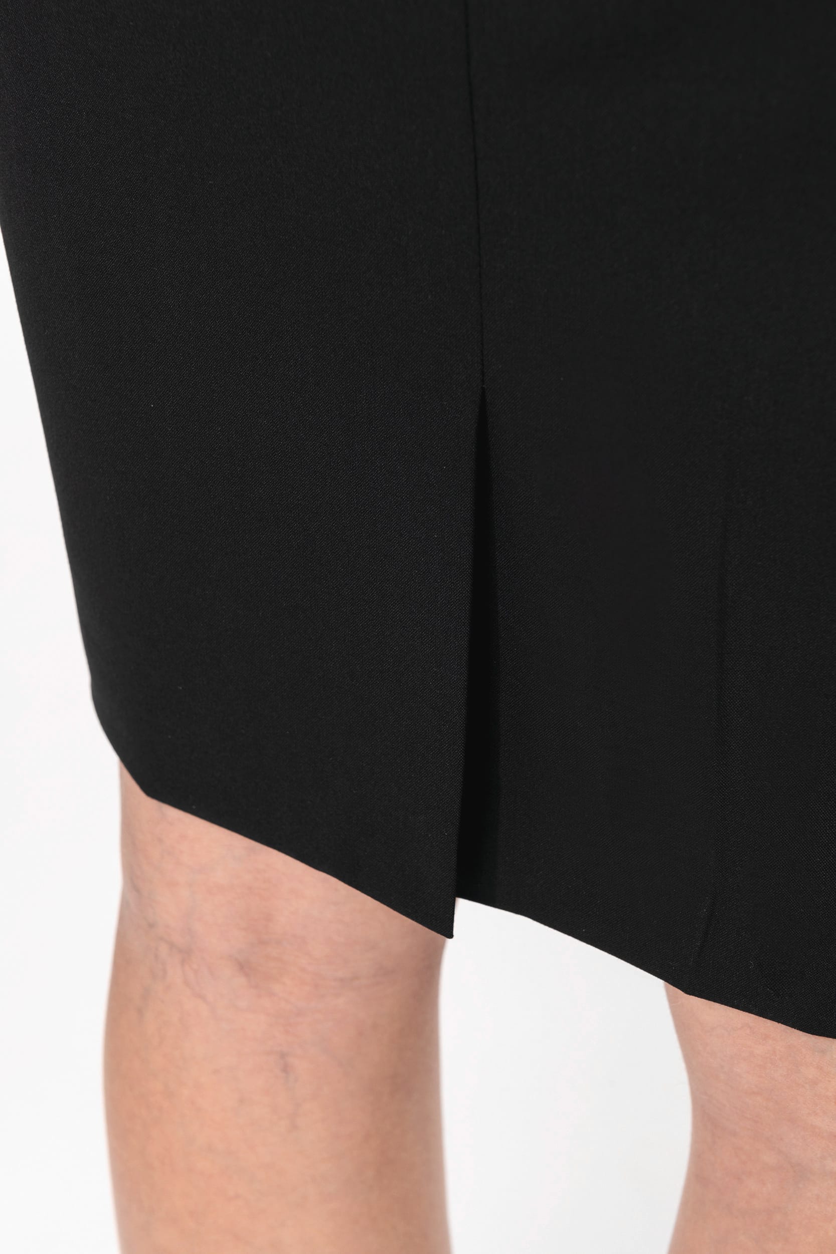 Kleid mit geradem Schnitt Kleid mit geradem Schnitt