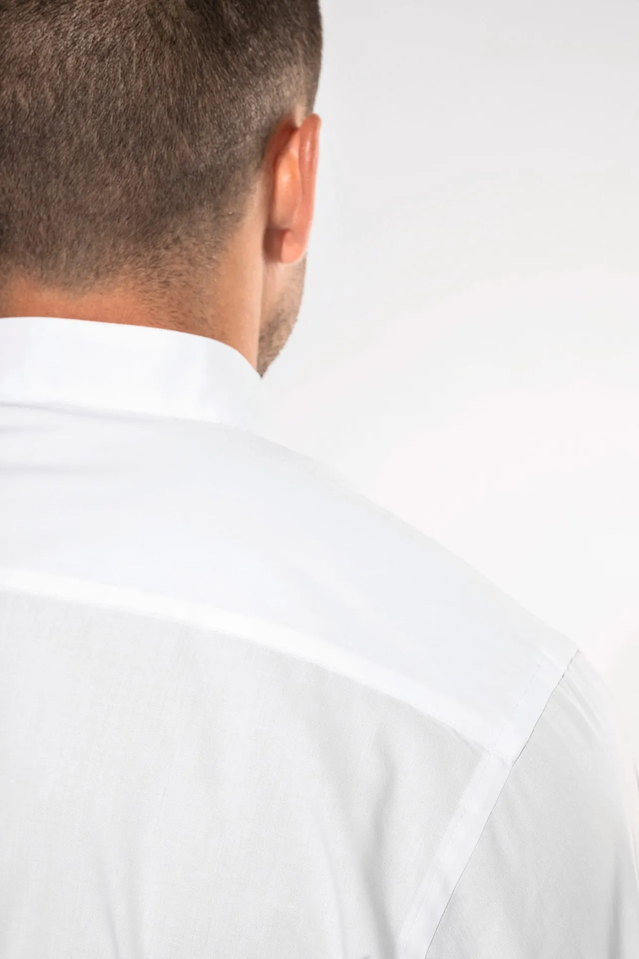 Herrenhemd mao-kragen langarm