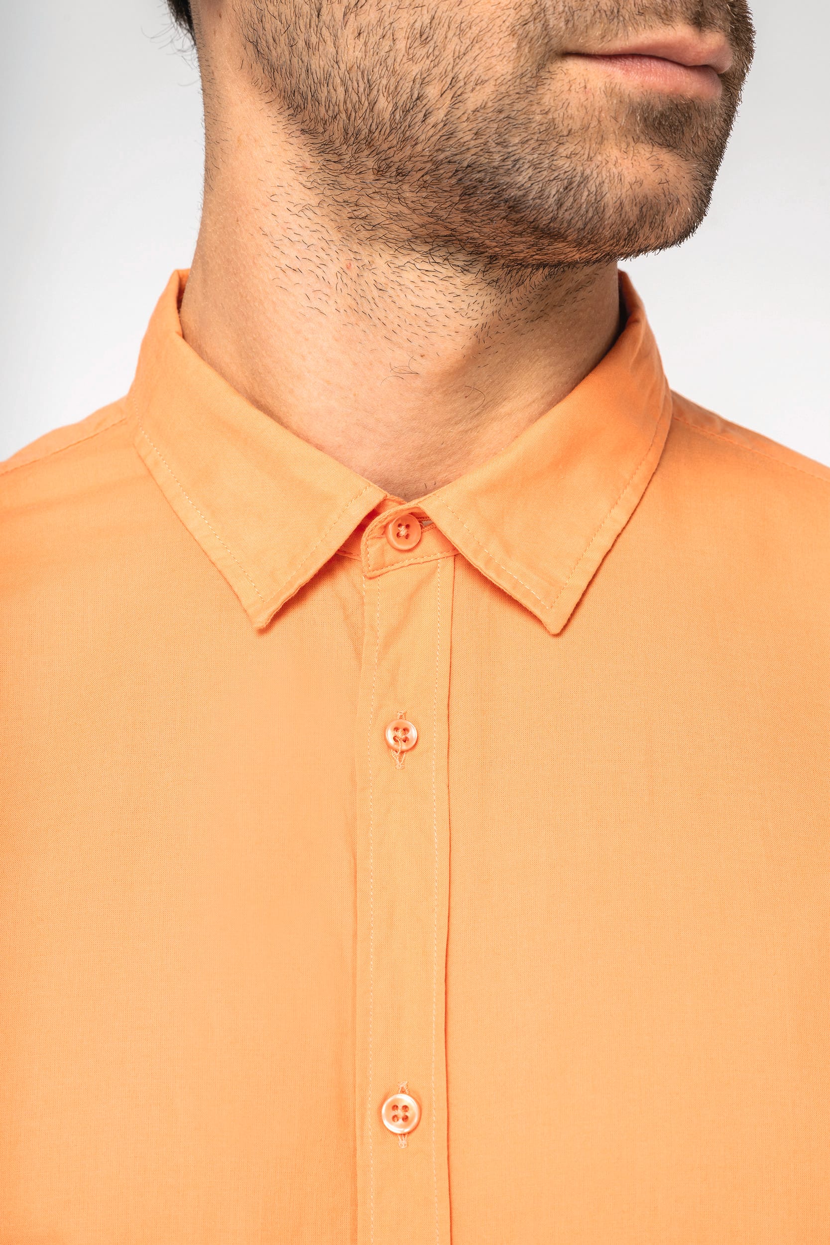 Umweltfreundliches Herrenhemd