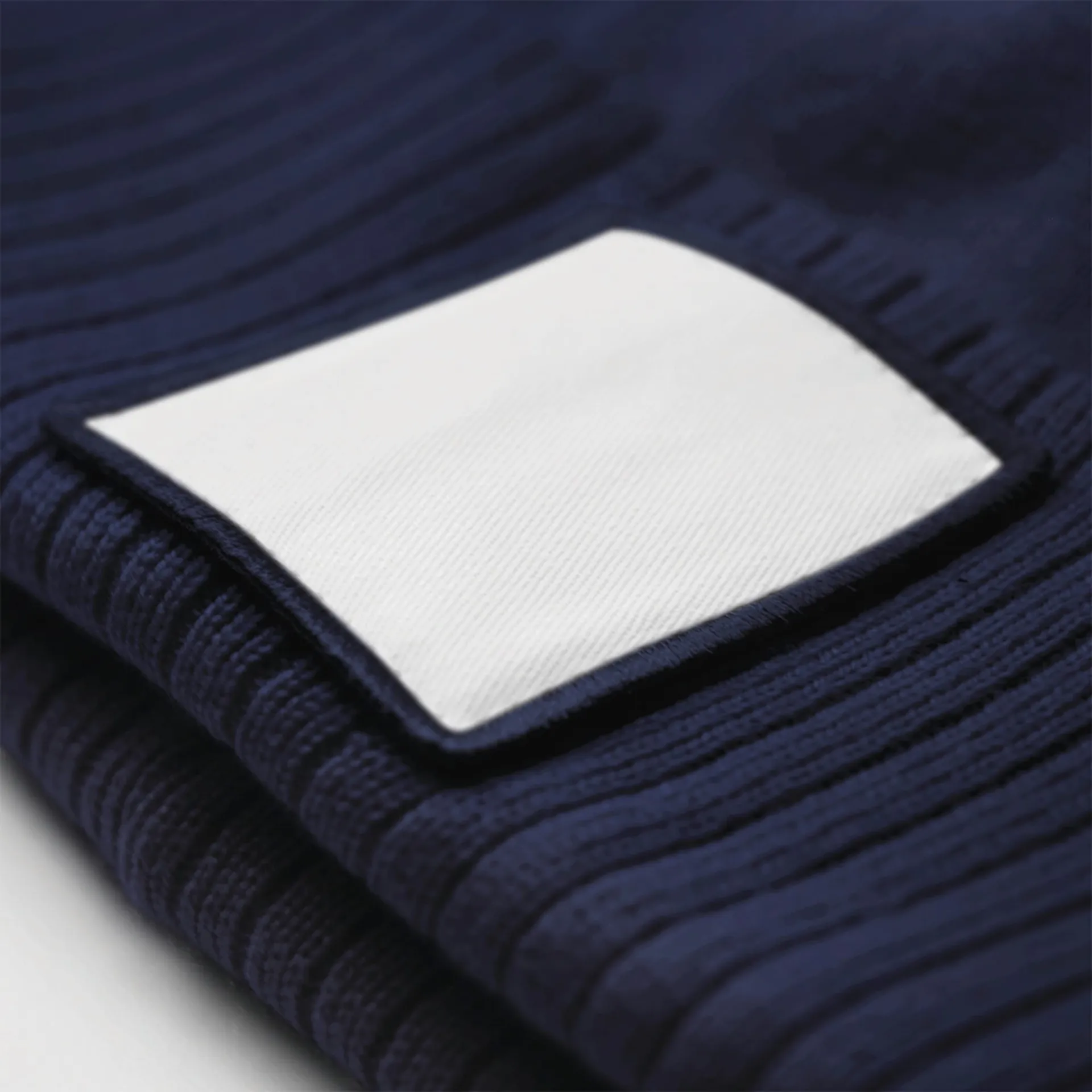 Mütze mit aufgesetztem Patch