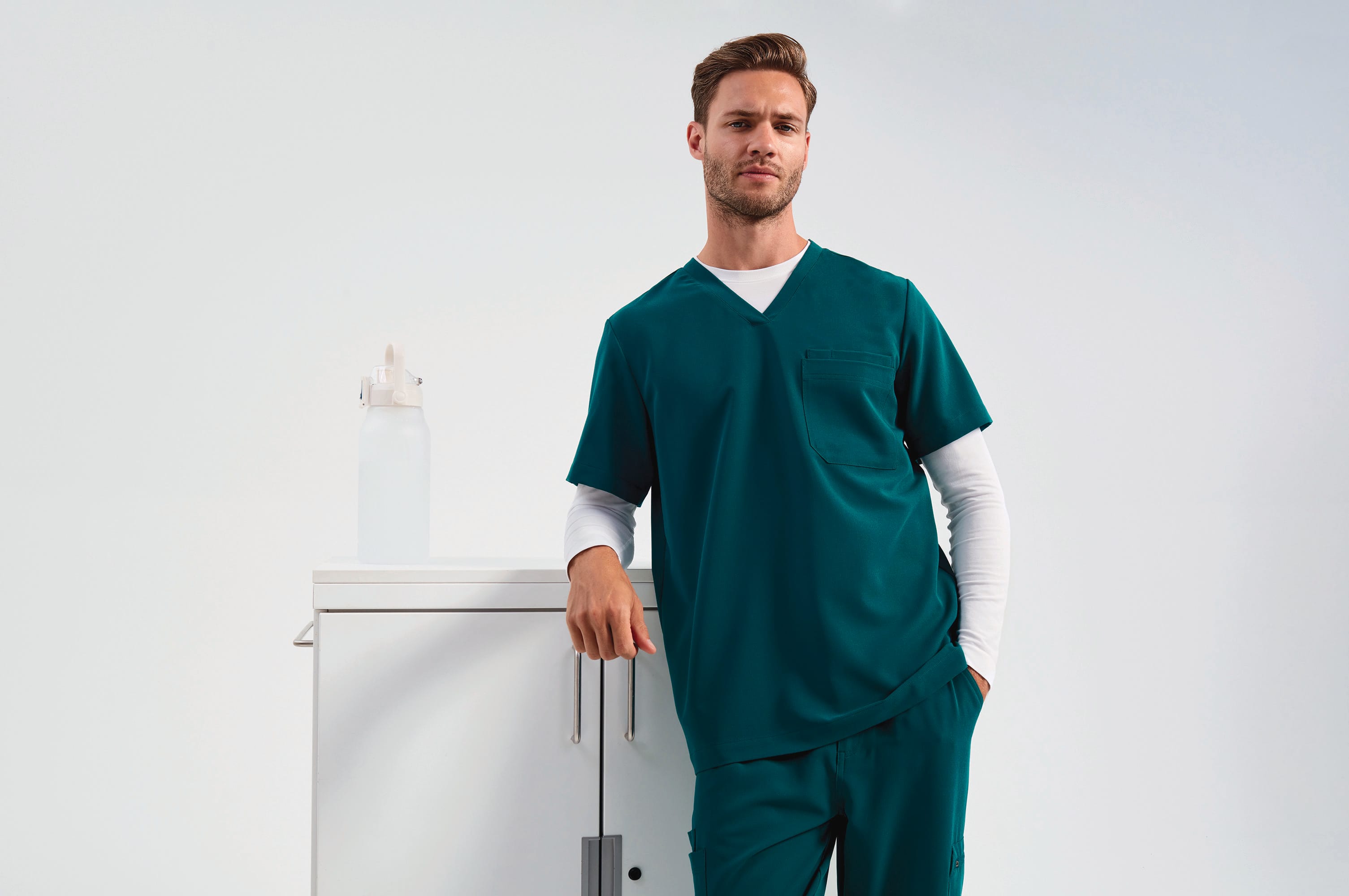 Stretch-Tunika für Herren mit kurzen Ärmeln Stretch-Tunika für Herren mit kurzen Ärmeln